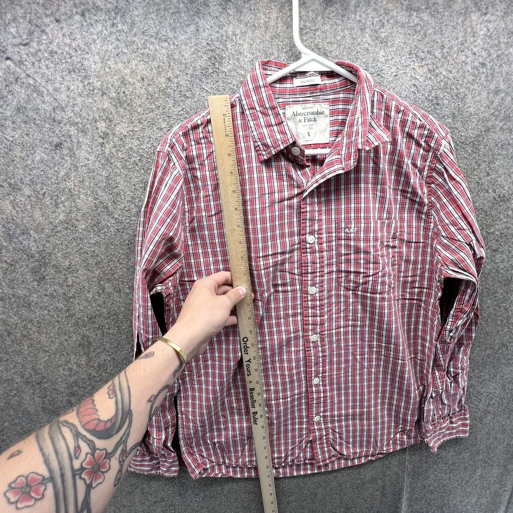 Abercrombie & Fitch Abercrombie & Fitch Shirt Mens Small Red Plaid Long Sleeve Button Up Muscle Size US S / EU 44-46 / 1 - 5 Thumbnail