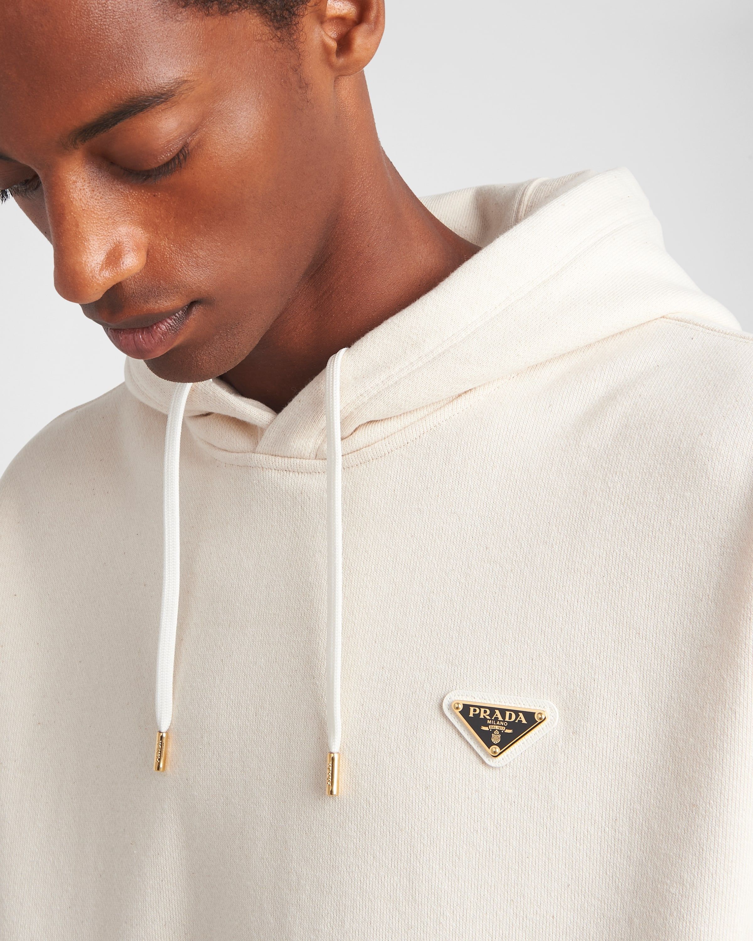 Prada oc11z0625 Cotton Fleece Hoodie in Beige Size US L / EU 52-54 / 3 - 3 Thumbnail