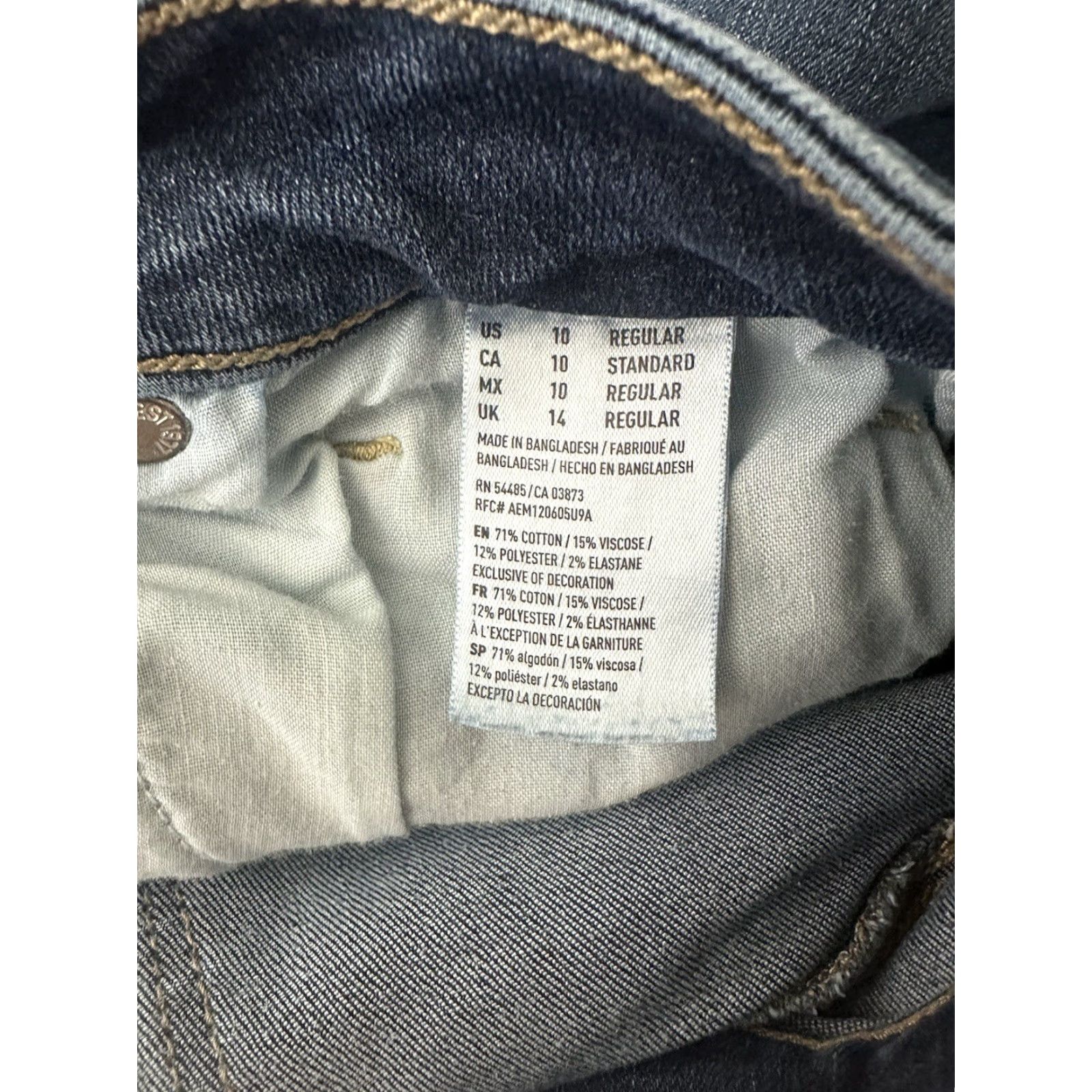 American Eagle Outfitters American Eagle Outfitters Jeans Womens 10 Blue Dark Wash Denim Super Stretch Skinny Regular 5-Pocket Logo Embroidered Knit? Wait—no extra words Size 32" / US 10 / IT 46 - 4 Thumbnail