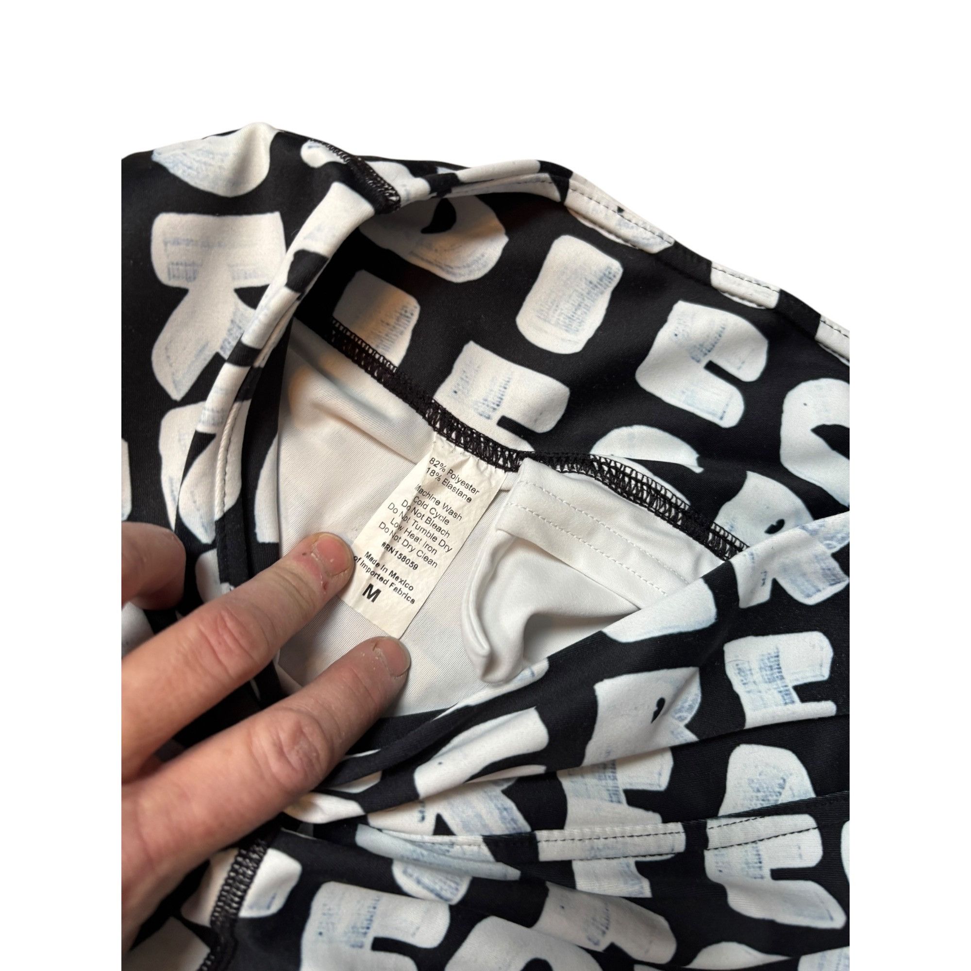 Other Black & White Alphabet Pattern Leggings - Medium Size 30" / US 8 / IT 44 - 2 Thumbnail