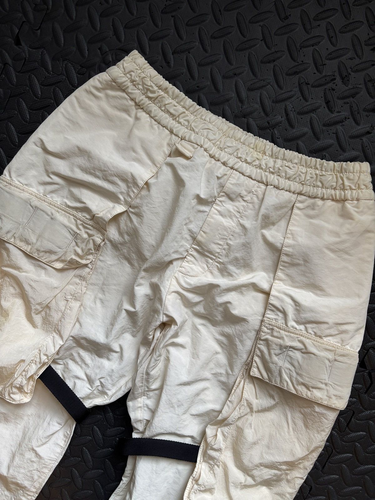 1017 ALYX 9SM 1017 Alyx 9SM Cream Nylon Holster Cargo Trouser Pants Sz S Size US 30 / EU 46 - 4 Thumbnail