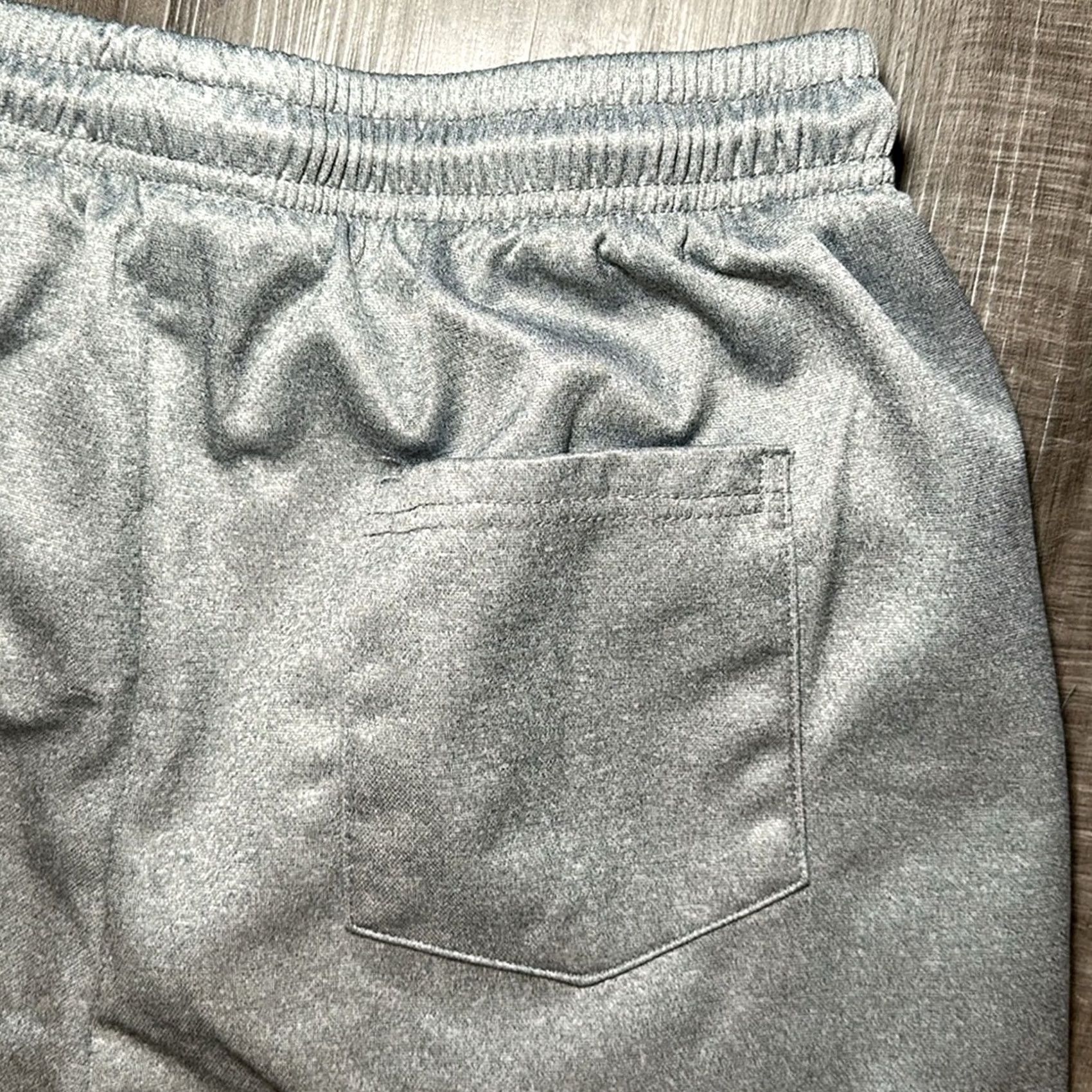 Vintage Public Record Fleece Shorts Mens Medium Gray Polyester Sweat 7 Inseam 28 19.5” 10.5” Rise 12.5” MS5503 Size US 31 - 3 Thumbnail