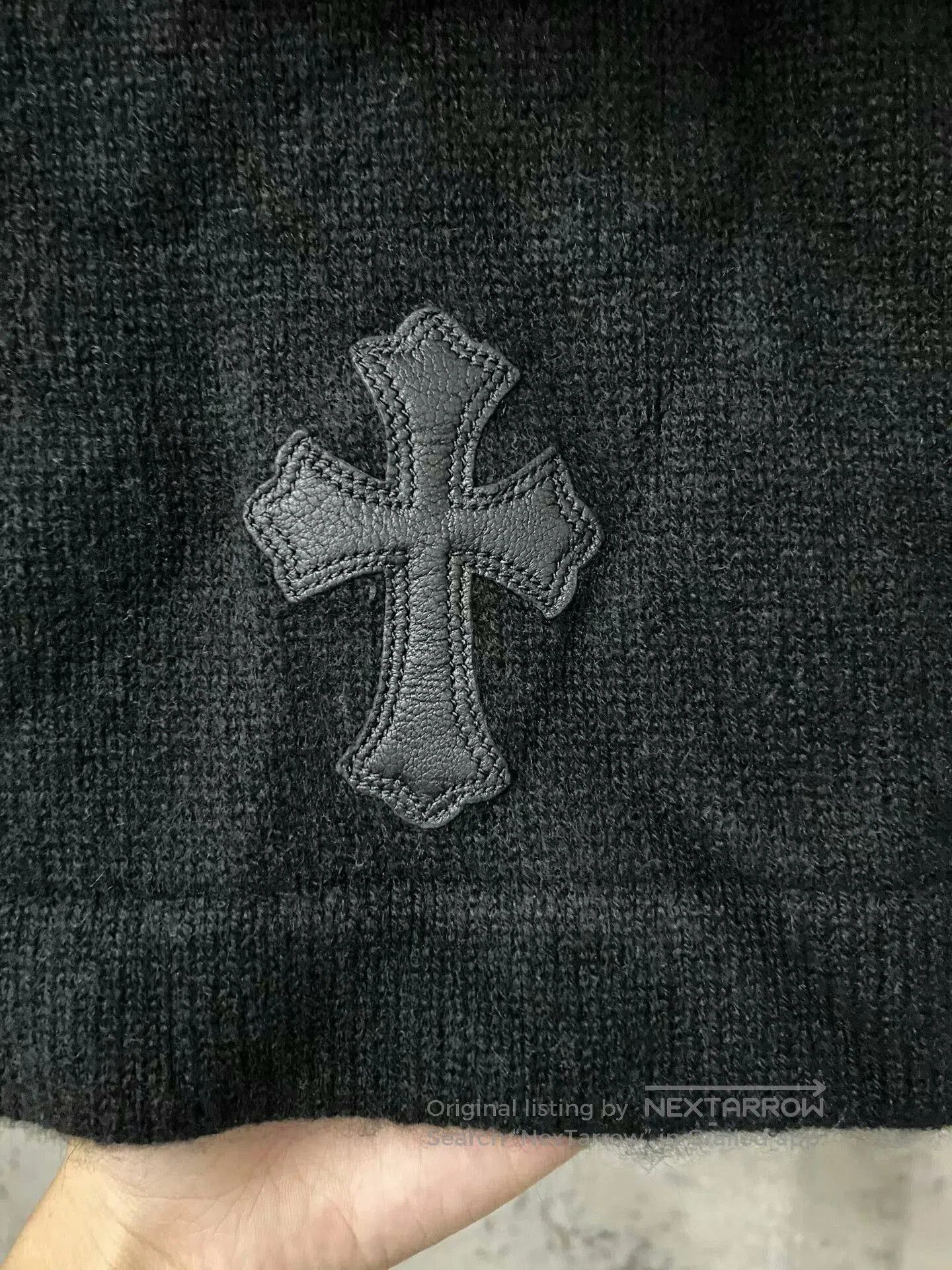 Chrome Hearts chrome hearts cropped zip hoodie in black. Size US M / EU 48-50 / 2 - 4 Thumbnail
