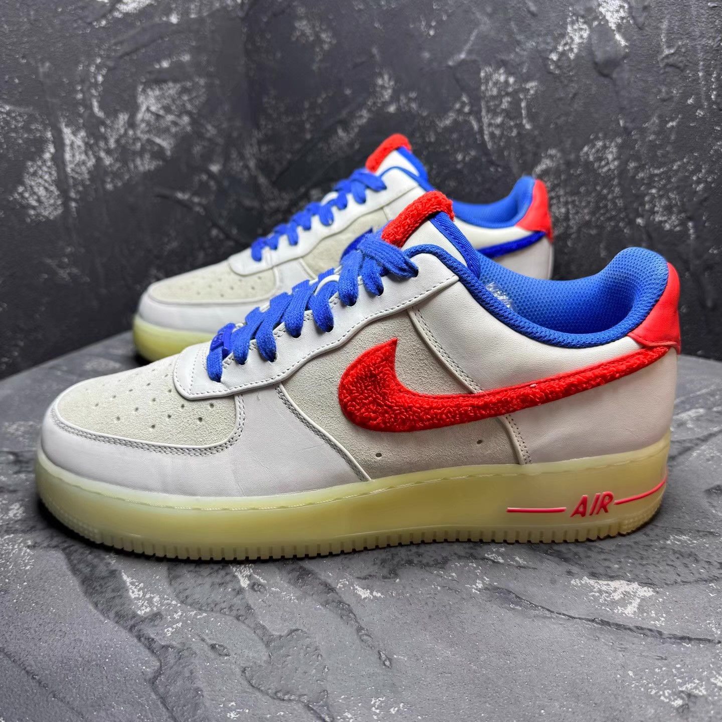 Nike Nike Air Force 1 White Rabbit Year of the Rabbit Q10 Size US 10.5 / EU 43-44 - 2 Thumbnail