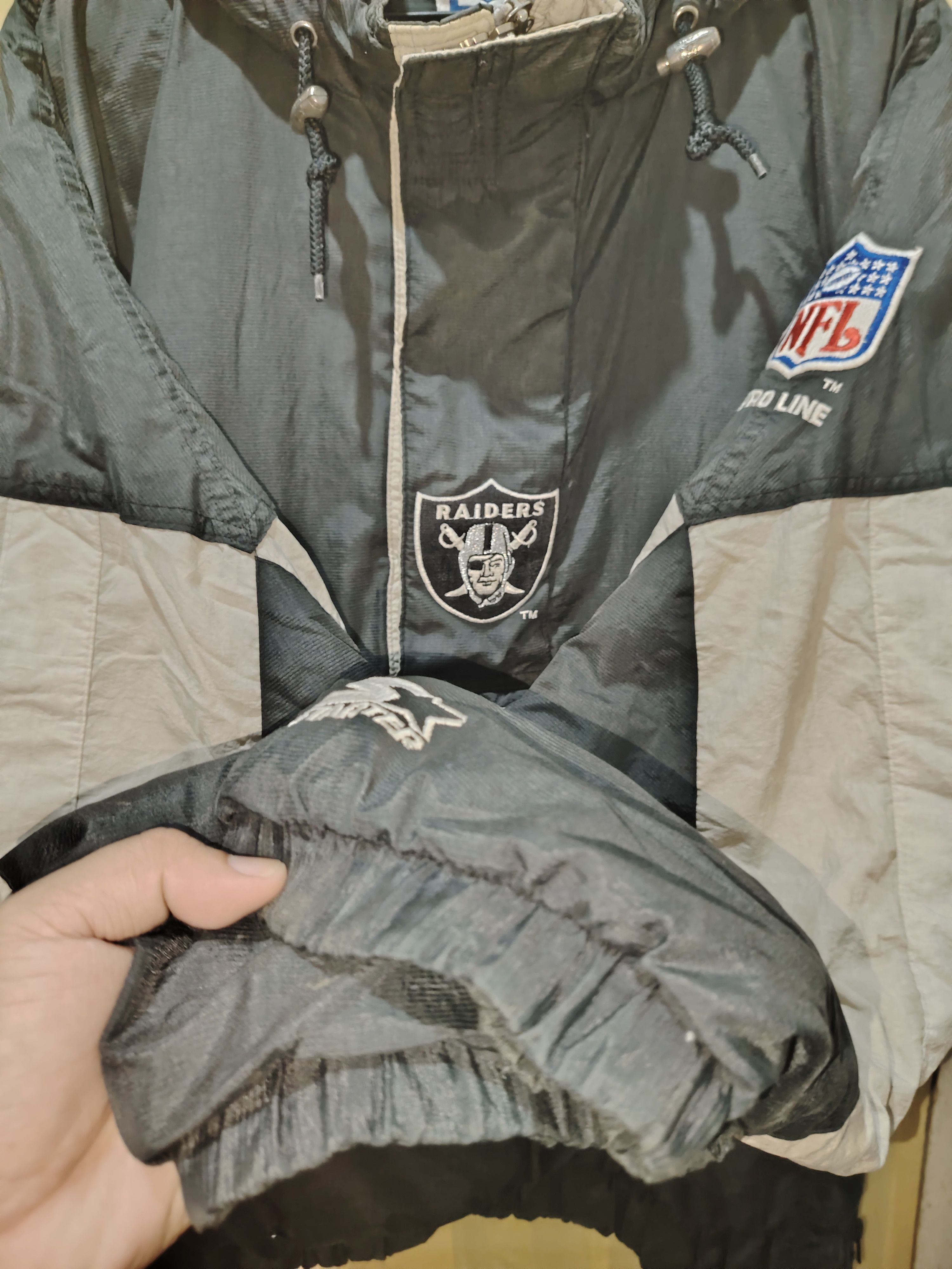 Vintage Vintage 1990's Oakland Raiders Jacket Size US M / EU 48-50 / 2 - 4 Thumbnail