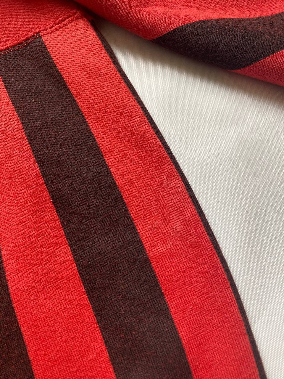 Vintage AC Milan Sweatshirt Crewneck Vintage 1990s Red Football Size US L / EU 52-54 / 3 - 10 Thumbnail