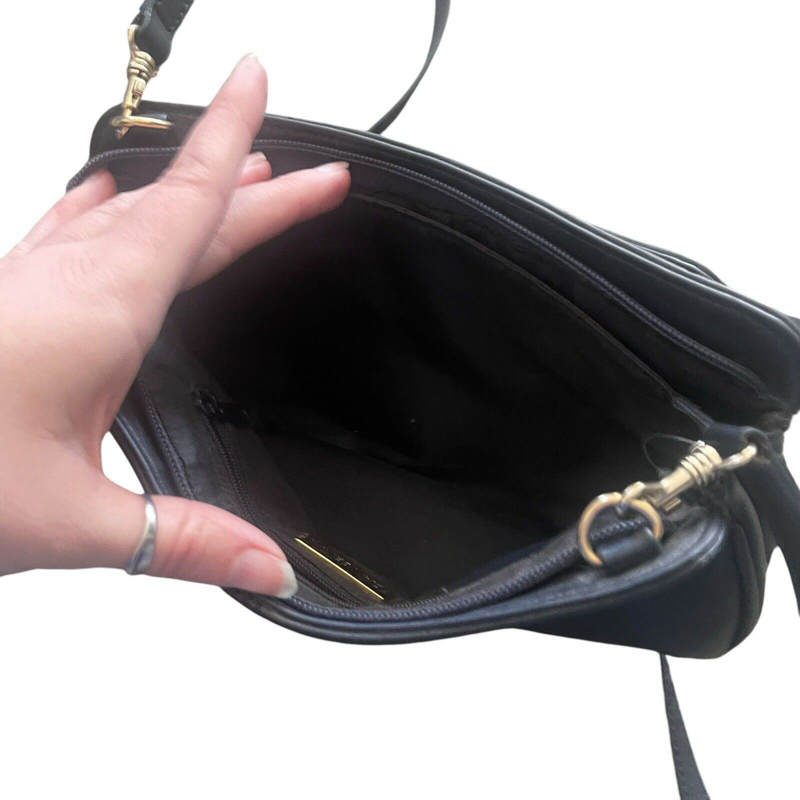 Other Giani Bernini Black Leather Small Crossbody Shoulder Purse Size ONE SIZE - 7 Thumbnail
