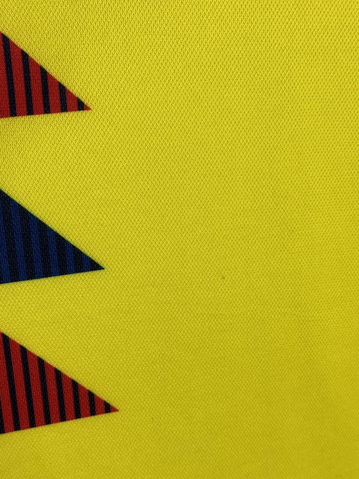 Adidas Colombia National Team 18/19 Home Football Jersey Size US M / EU 48-50 / 2 - 6 Thumbnail