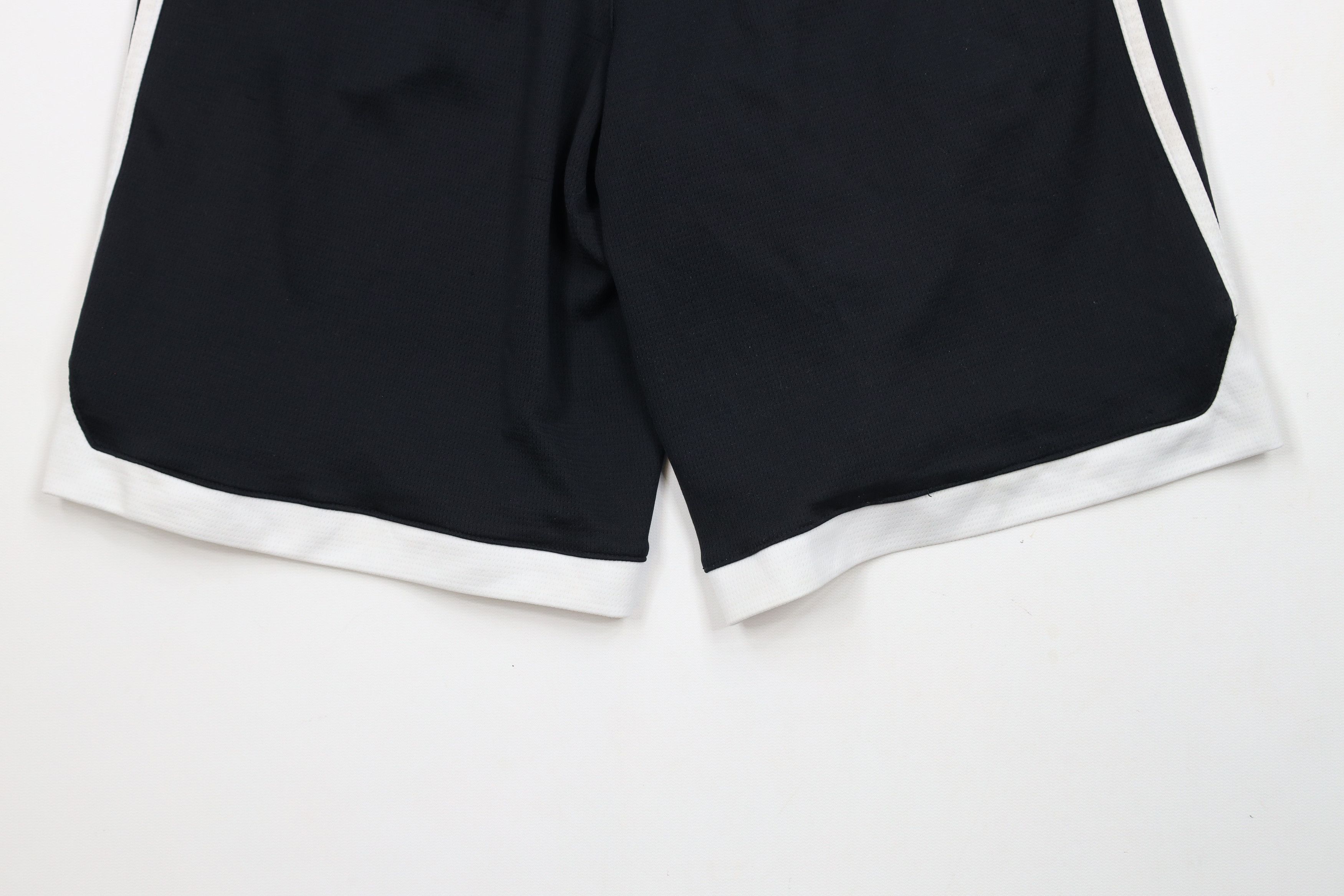 Adidas × Vintage Vintage Adidas Spell Out Running Soccer Shorts Black Size US 30 / EU 46 - 14 Thumbnail