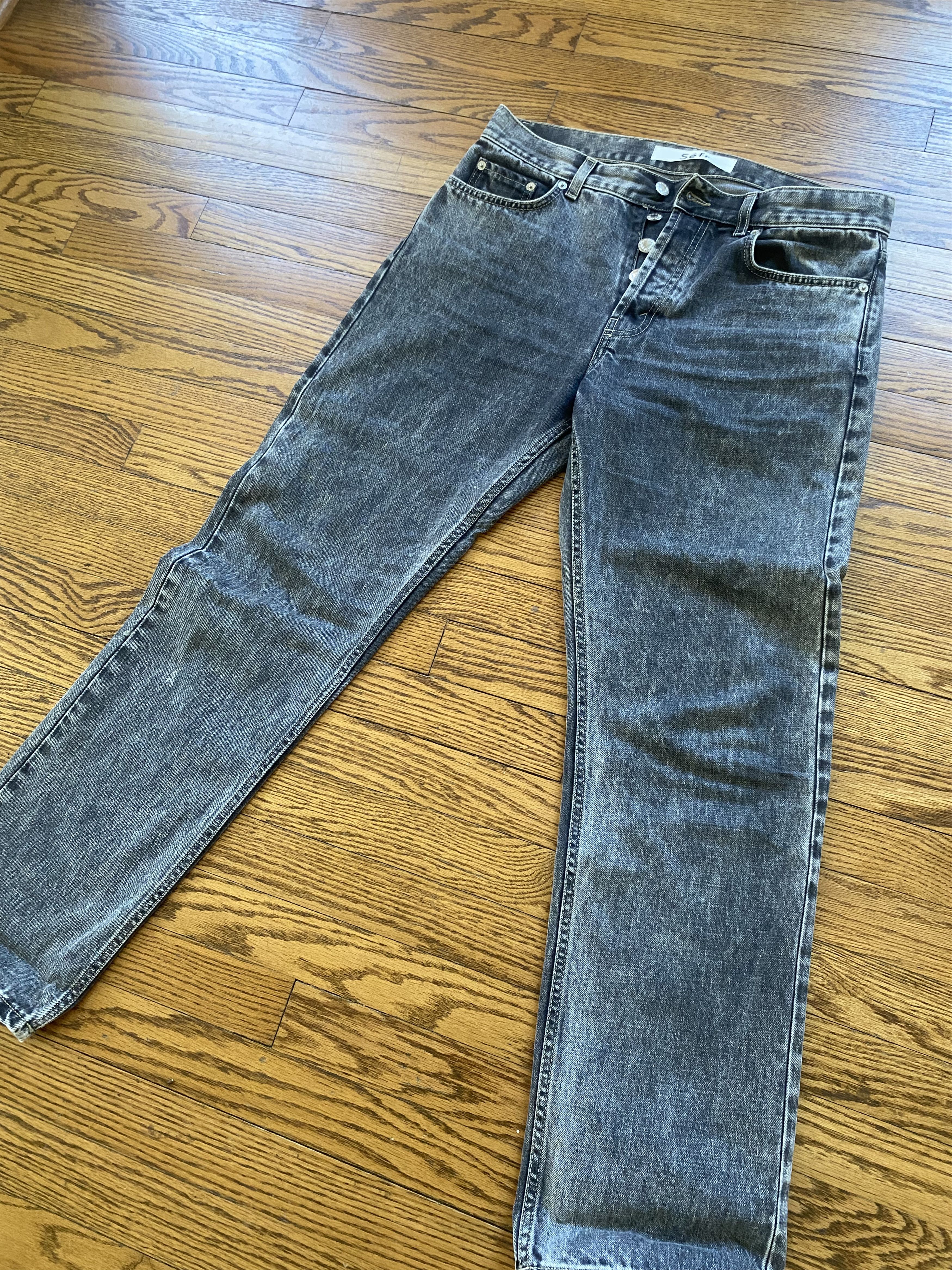 Washed Black Straight fit