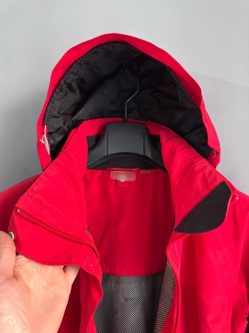 Mammut Mammut GORE TEX Pro Shell Women's Waterproof Jacket, Size L Size US L / EU 52-54 / 3 - 13 Thumbnail