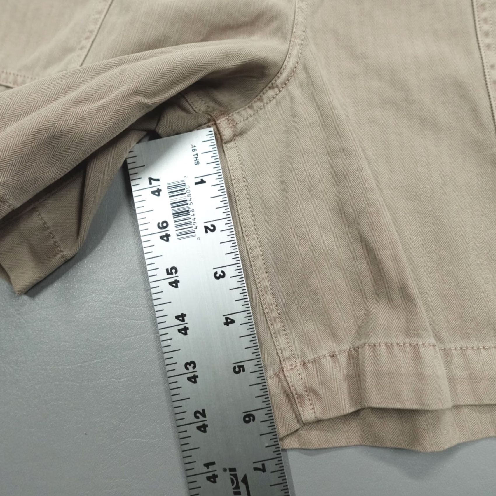 Nike Nike Life Fatigue Shorts Men's 34 Hemp Beige Herringbone Twill Nike Life Fatigue Shorts Men 34 Beige Twill Pockets Button Fly, 4 Pockets, 7 Inseam Size US 34 / EU 50 - 6 Thumbnail