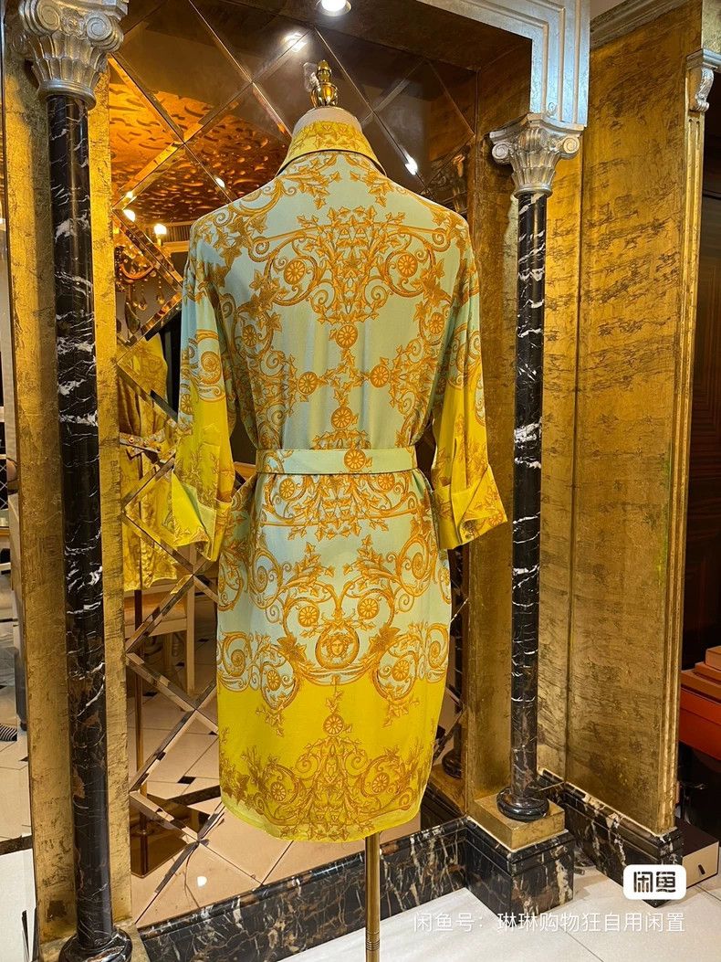 Versace Versace Baroque shirt dress Size M / US 6-8 / IT 42-44 - 3 Thumbnail