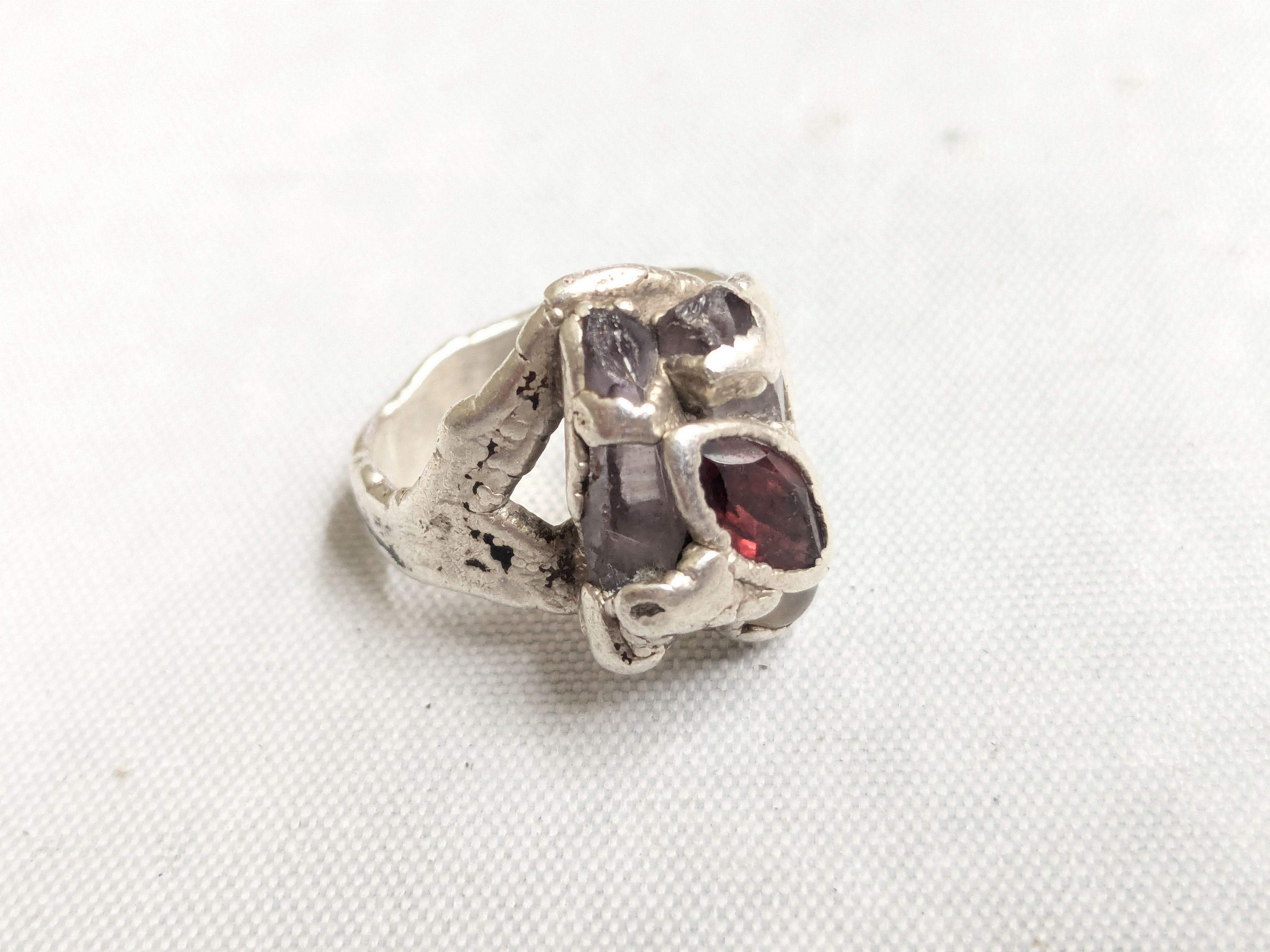 Jewelry Vintage Sterling Silver Ring Garnet Amethyst 7.75 Brutalist Size ONE SIZE - 8 Thumbnail