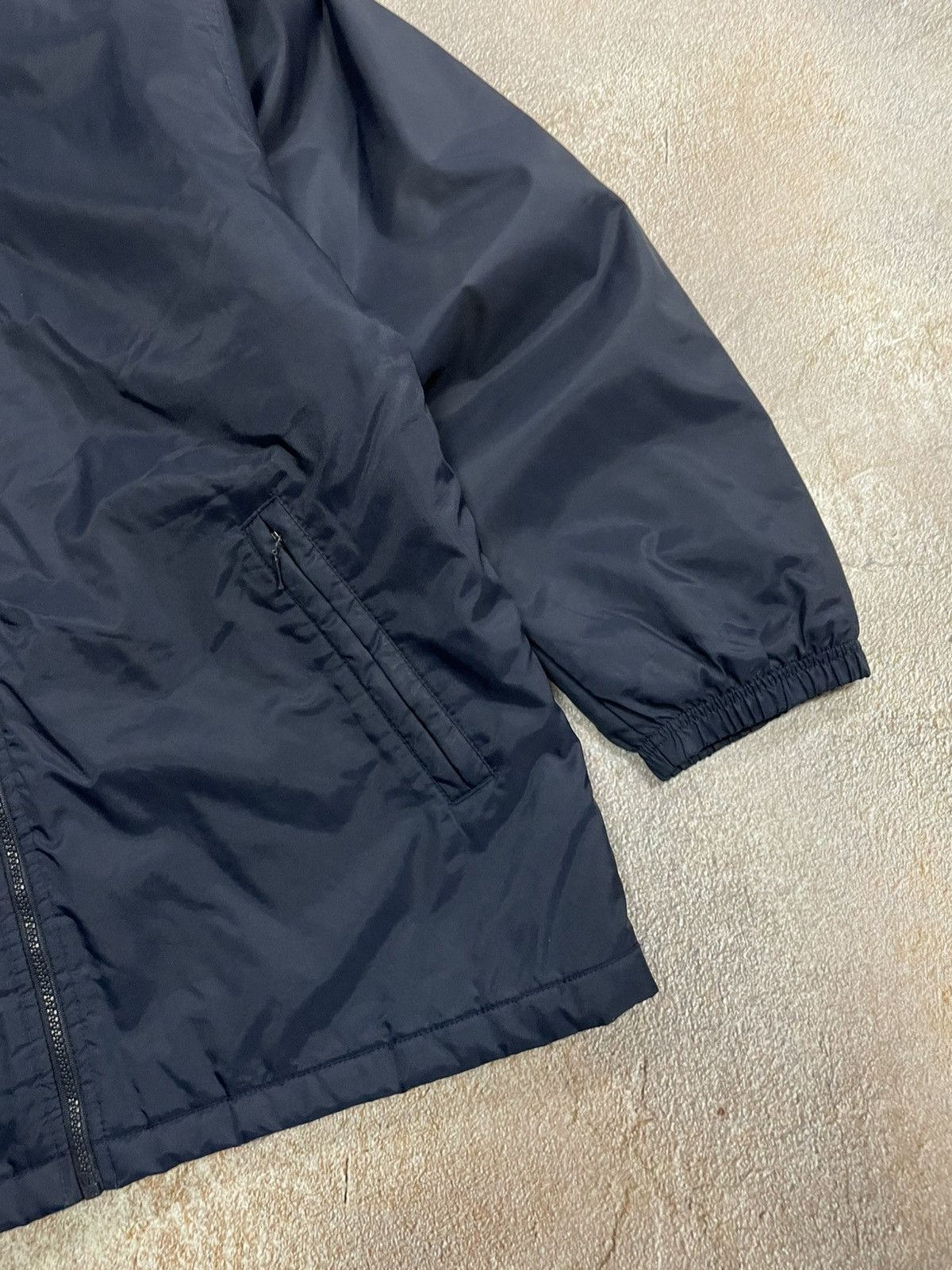 Nike Vintage Nike Big Swoosh Nylon Jacket Size US M / EU 48-50 / 2 - 7 Thumbnail