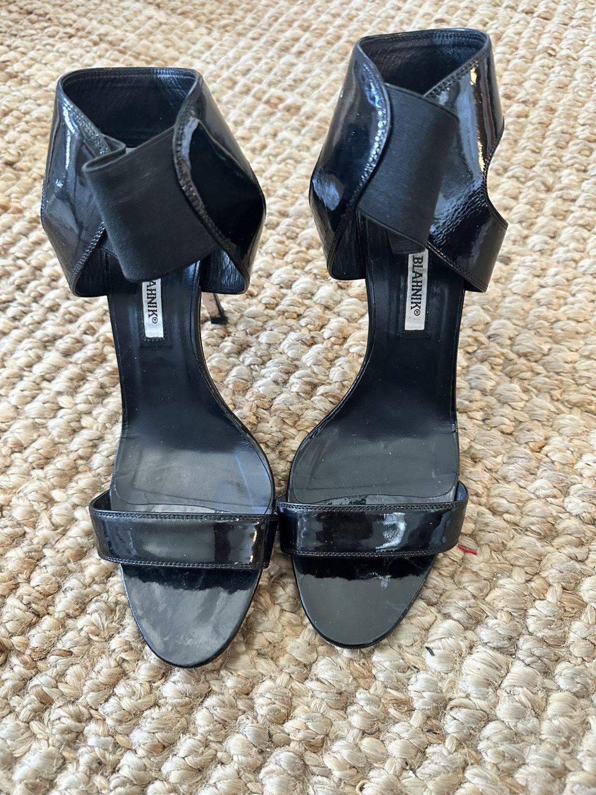 Manolo Blahnik EUC Auth Manolo Blahnik Patent Strap Heeled Sandals 37.5 Size US 7.5 / IT 37.5 - 4 Thumbnail