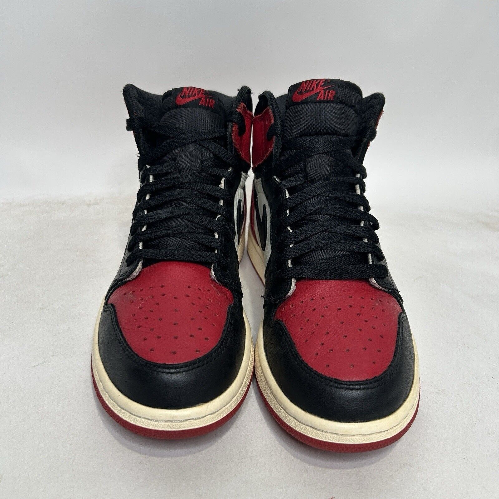 Jordan Brand Nike Shoes Air Jordan 1 Retro OG High “Bred Toe/Chicago” Size US 9.5 / EU 42-43 - 2 Thumbnail