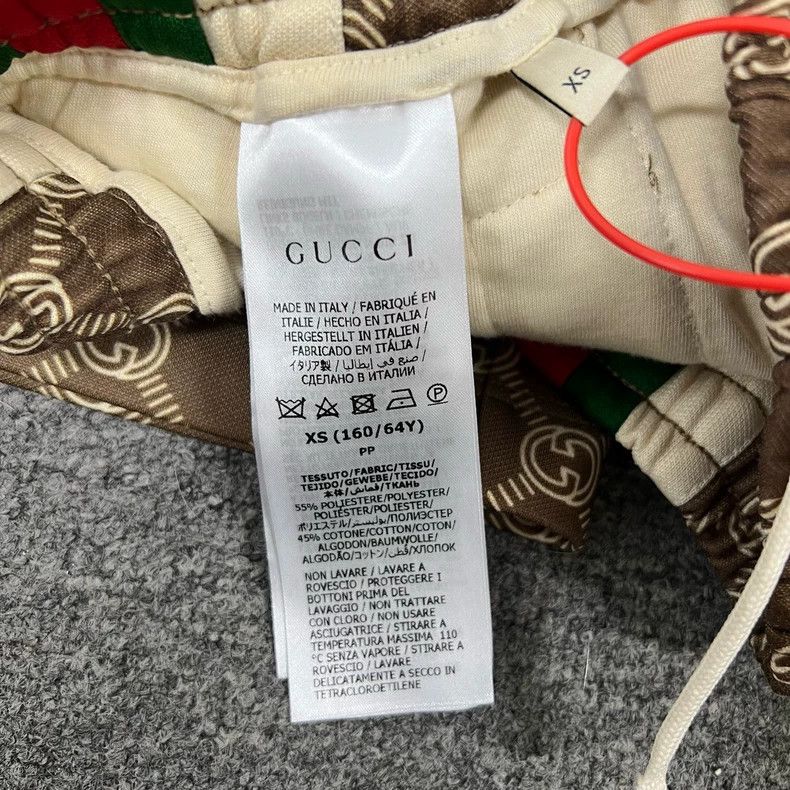 Gucci Gucci Size XS Full print double G red and green striped sw Size US 30 / EU 46 - 6 Thumbnail