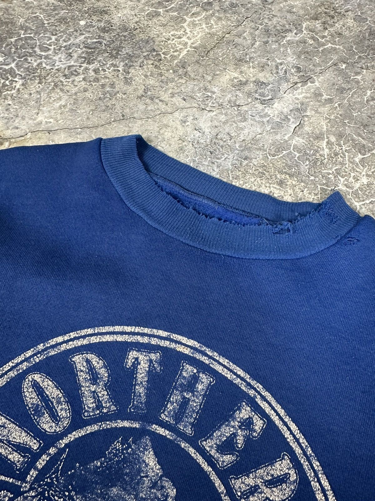 Vintage Vintage Thrashed Northern Blue Crewneck Size US M / EU 48-50 / 2 - 4 Thumbnail