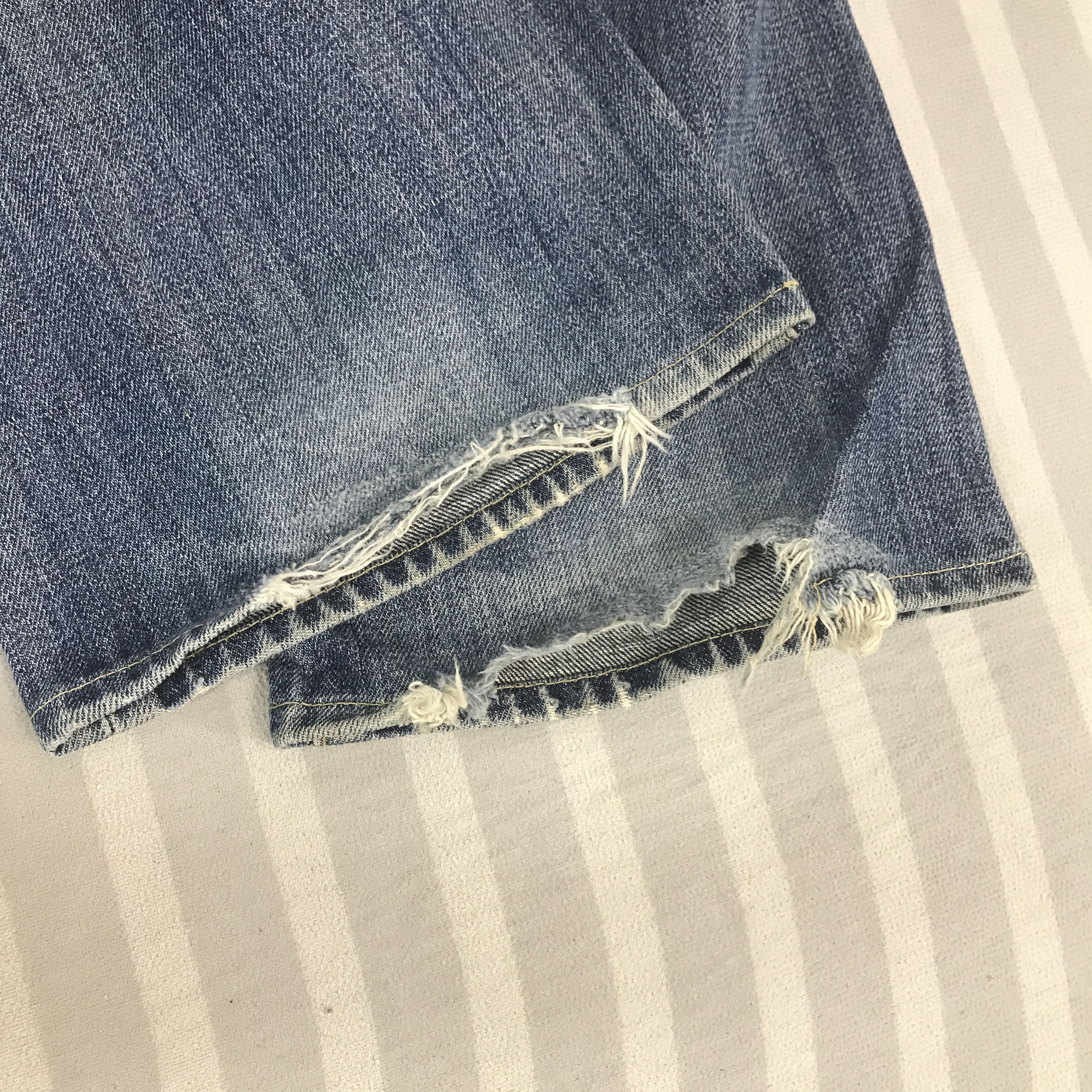 Japanese Brand Flare Japan Uniqlo Distressed Bootcut Denim K54B7 Size US 31 - 14 Thumbnail