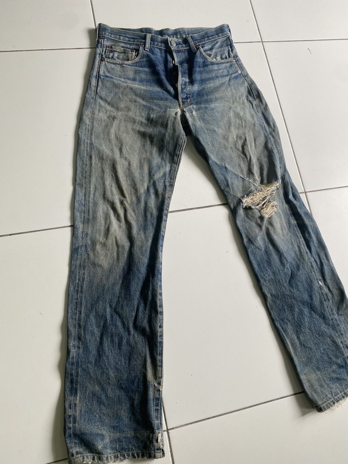 Composition by Kenzo × Levi's Vintage Clothing Vintage Levi’s BE distressed selvedge Size US 33 - 3 Thumbnail