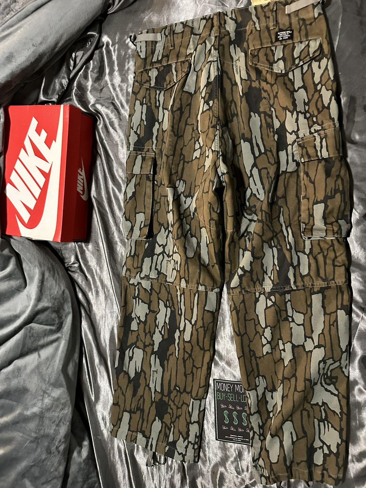 Supreme Supreme x mossey oak cargo pants Size US 30 / EU 46 - 2 Thumbnail