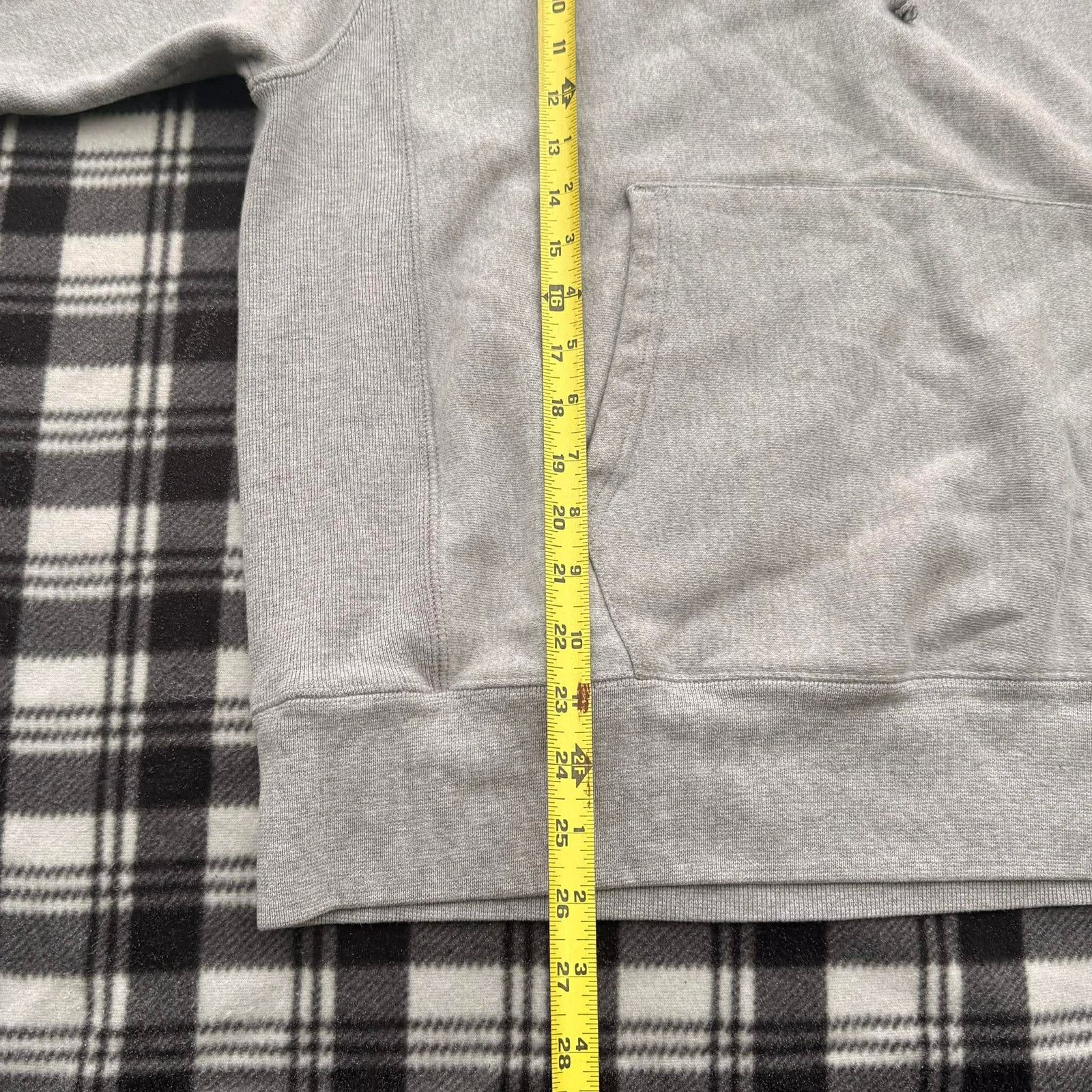 Champion Champion Reverse Weave Gray Hoodie Blue Sleeve Spell Out L Size US L / EU 52-54 / 3 - 5 Thumbnail