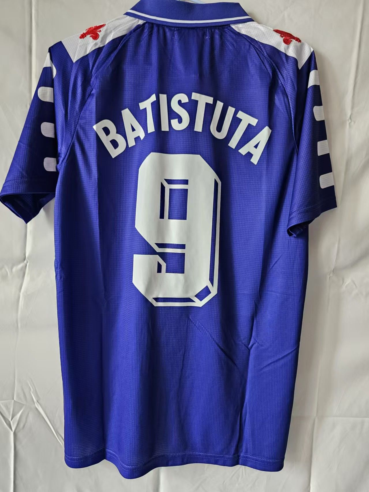 Other 1998 99 Fiorentina 9 Batistuta Jersey Home XL Size US XL / EU 56 / 4 - 1 Thumbnail