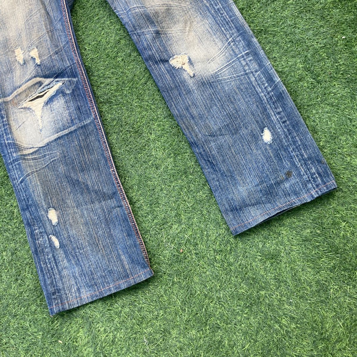 Boycott BOYCOTT FLARED RIPPED JEANS Size US 33 - 5 Thumbnail