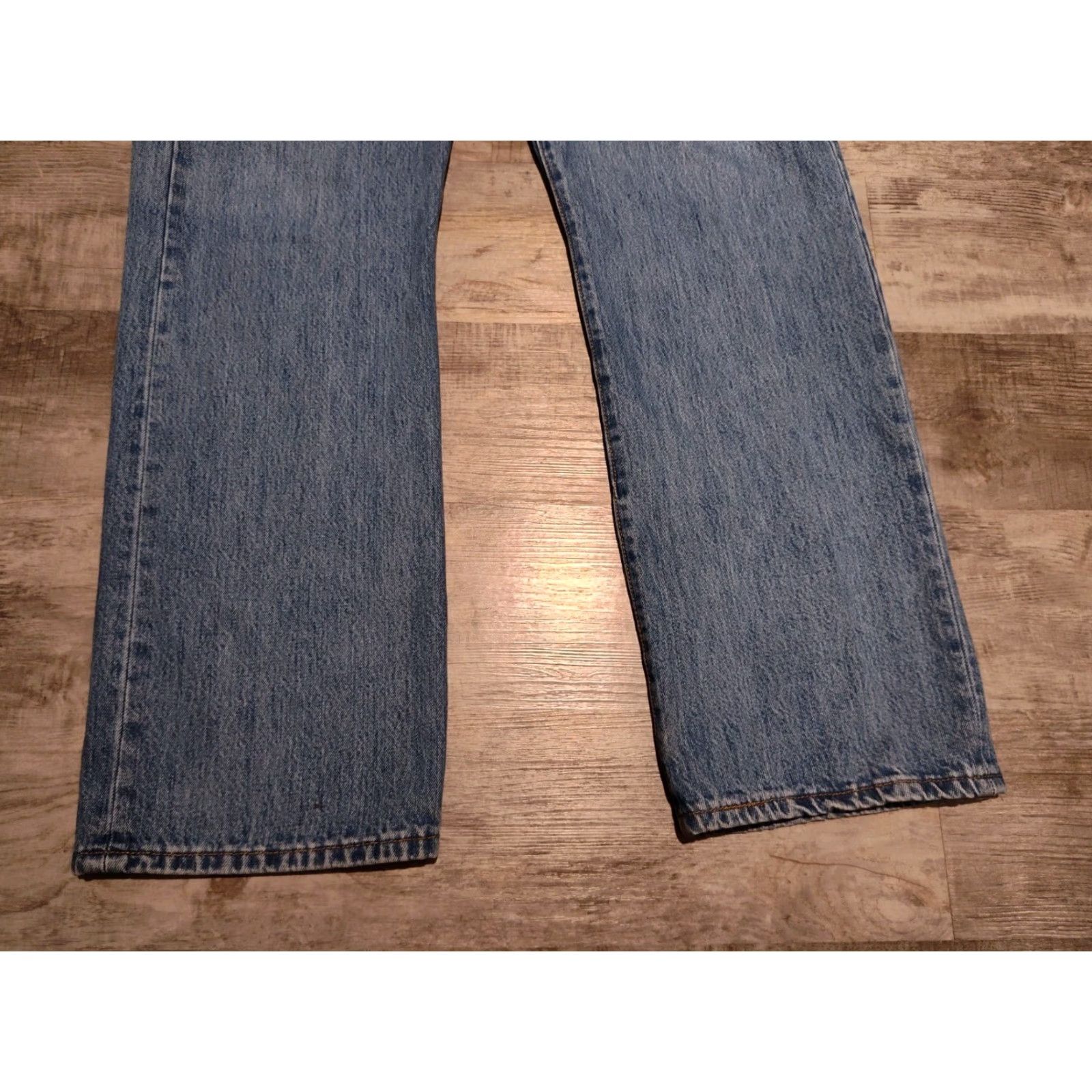 Levi's VINTAGE Levi's 501 Denim Jeans Men Size 36x34 Blue 90s Biker Grunge Authentic Size US 36 / EU 52 - 2 Thumbnail