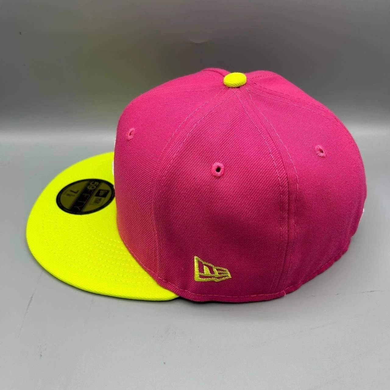 New Era Los Angeles LA Dodgers Hat Men 7 1/8 Pink MLB Fitted Cap New Size ONE SIZE - 5 Thumbnail