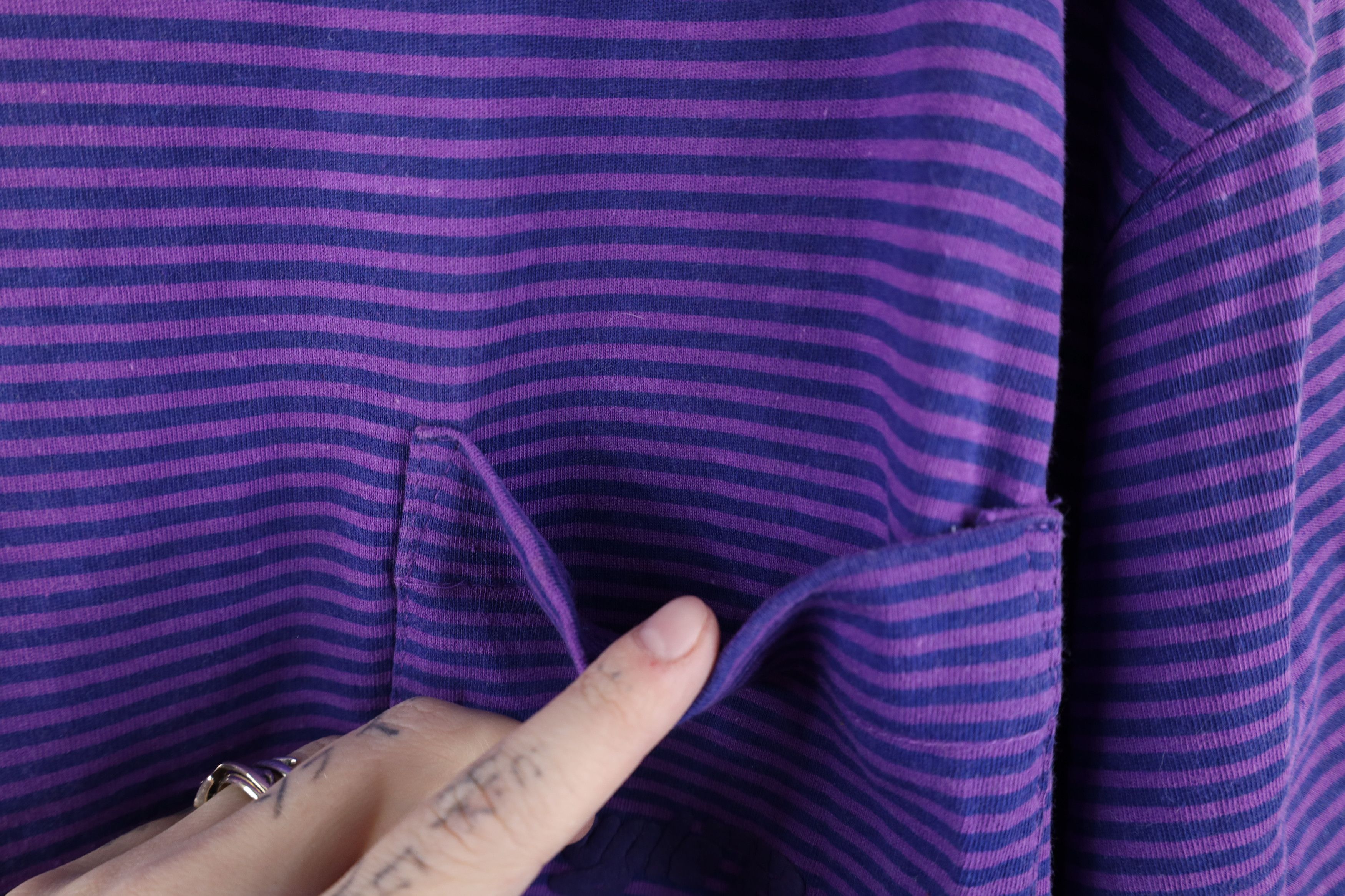 Vintage Vintage 90s Bugle Boy Striped Puff Paint Baggy T-Shirt Size US XL / EU 56 / 4 - 5 Thumbnail