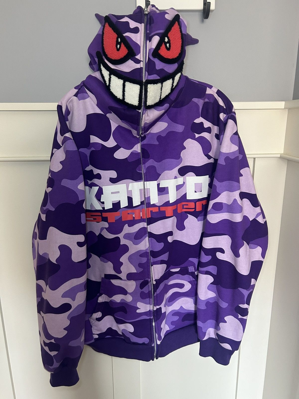 Kanto Starter Kanto Starter Gengar purple camo full zip with velcro face Size US XL / EU 56 / 4 - 9 Thumbnail