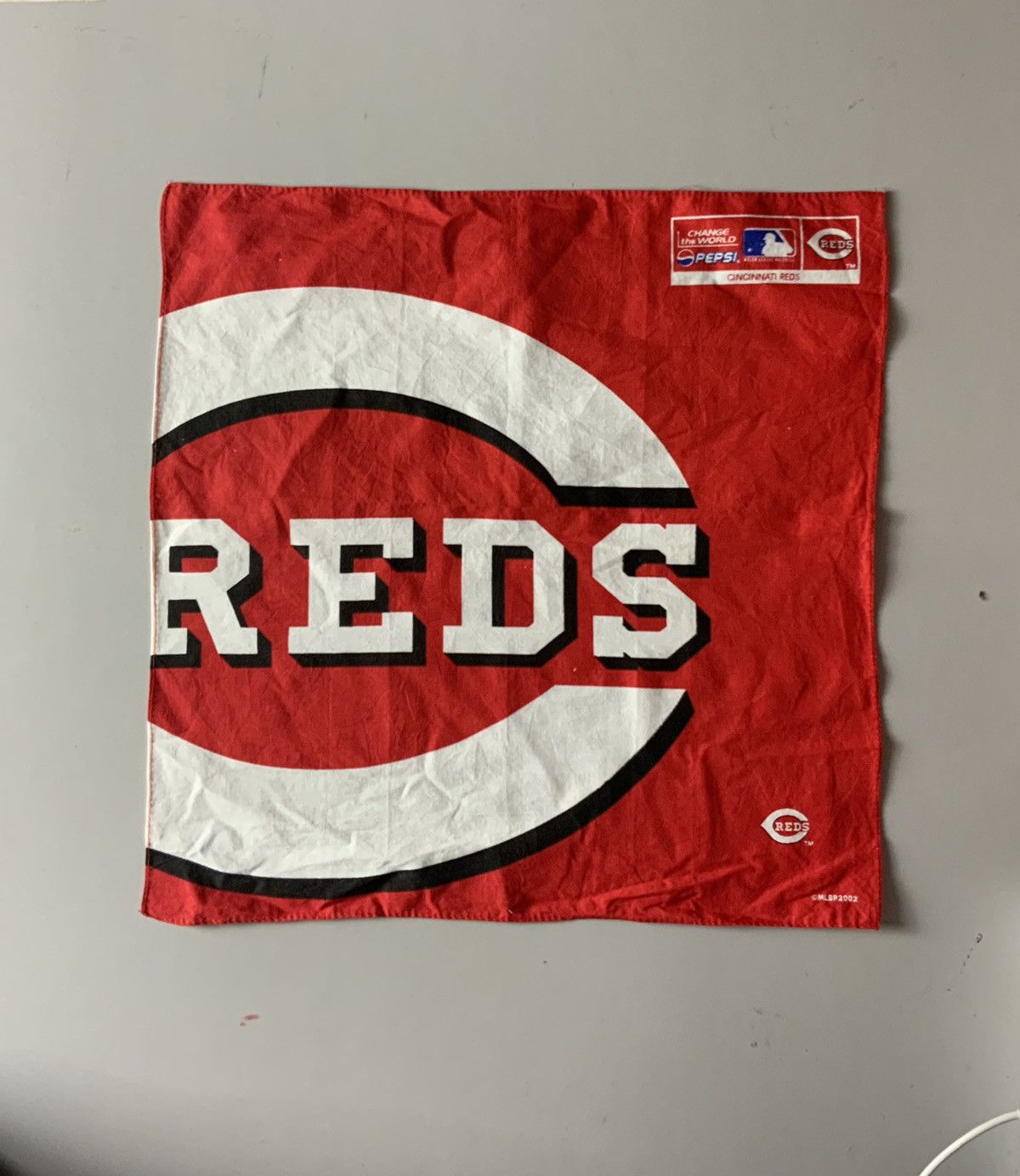 MLB Vintage Cincinnati Reds Pepsi 2002 REDS Bandana Handkerchief Size ONE SIZE - 1 Thumbnail