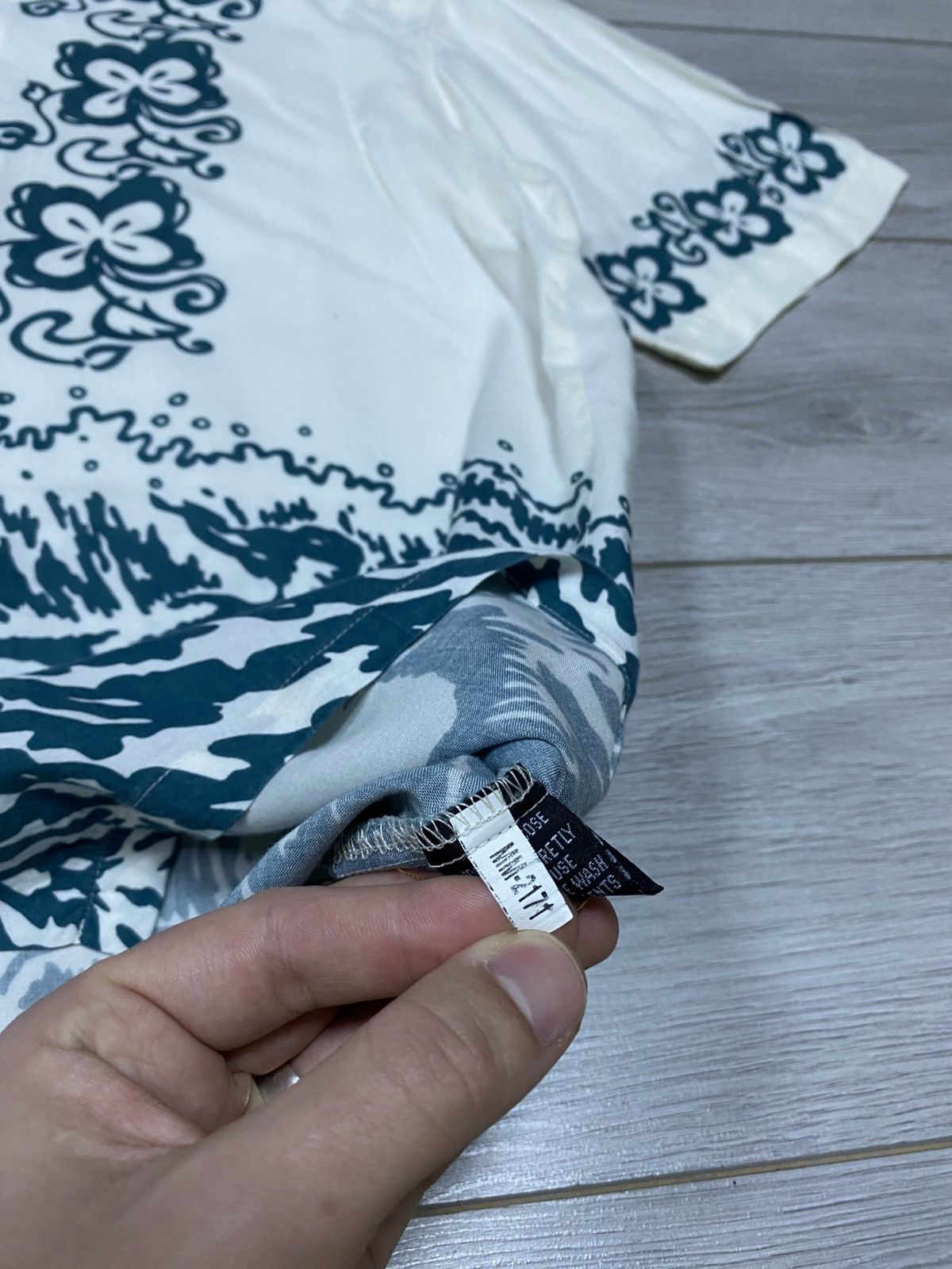 Vintage Vintage 90s MAMBO ocean 🌊 surf Shirt Tattoo Rayon Australia Size US L / EU 52-54 / 3 - 6 Thumbnail