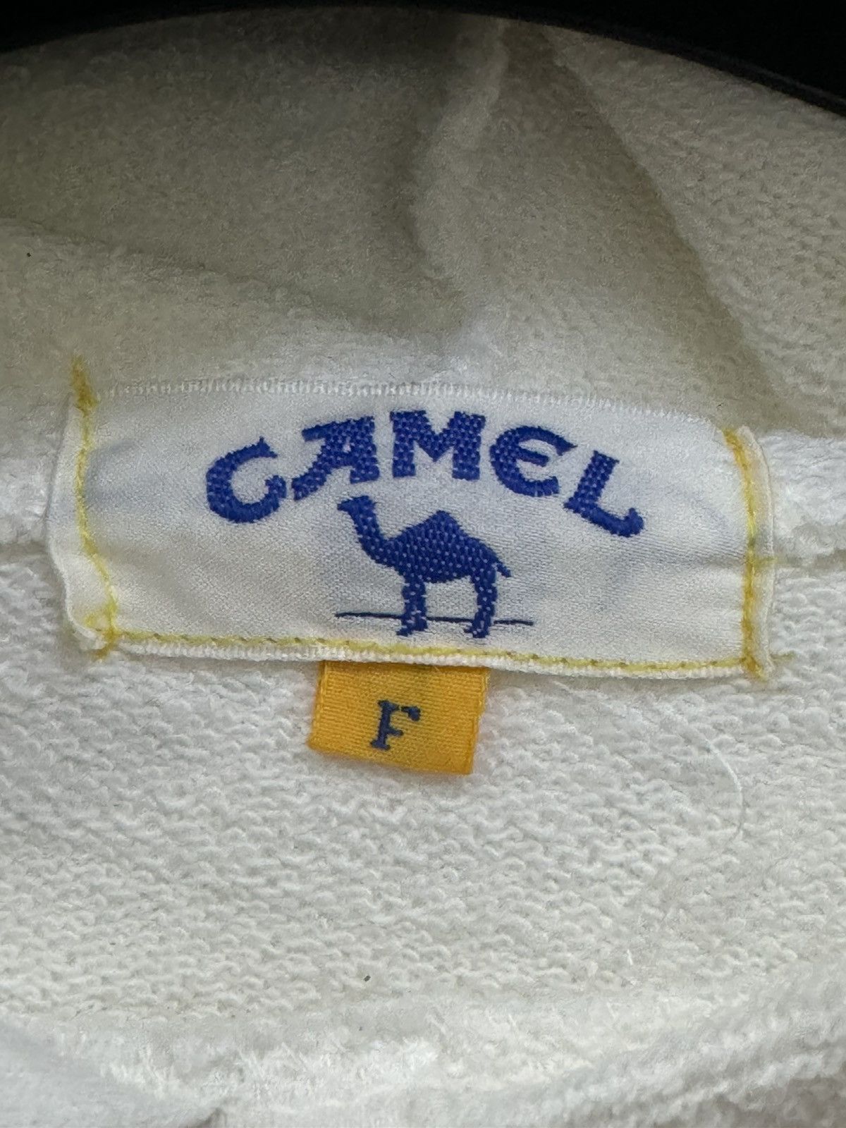 Camel VINTAGE JOE CAMEL HOODIE BACK HIT PRINTED Size US L / EU 52-54 / 3 - 8 Thumbnail