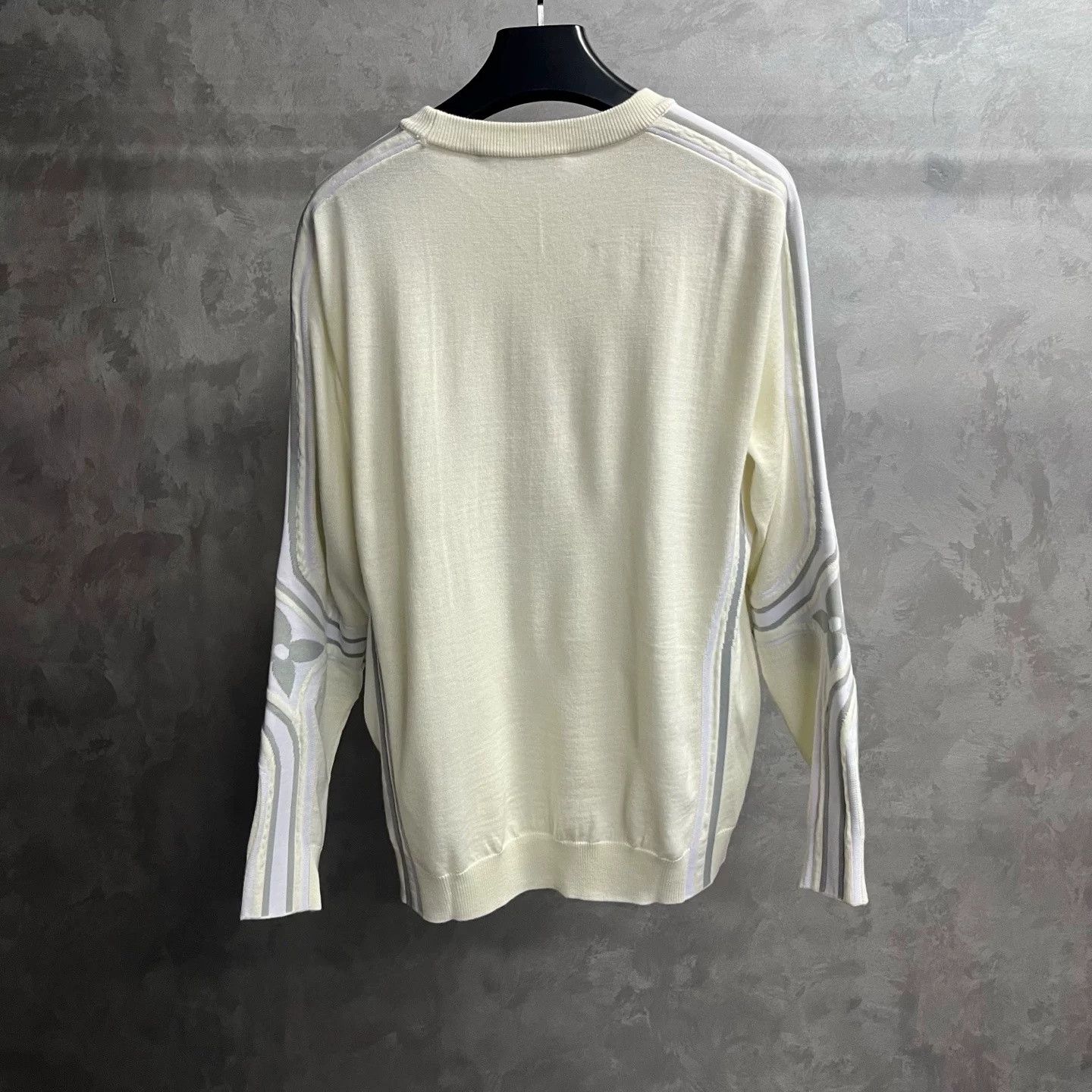 Louis Vuitton Louis Vuitton 2026 Crewneck Pullover Sweater Size US XXS / EU 40 - 5 Thumbnail