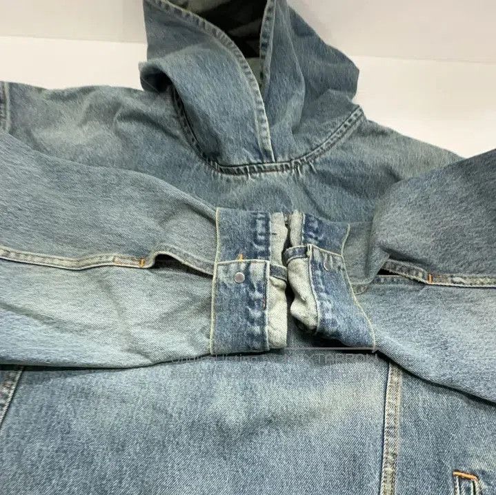 Balenciaga Balenciaga Blue Denim Hooded Jacket for Men. Size US M / EU 48-50 / 2 - 5 Thumbnail