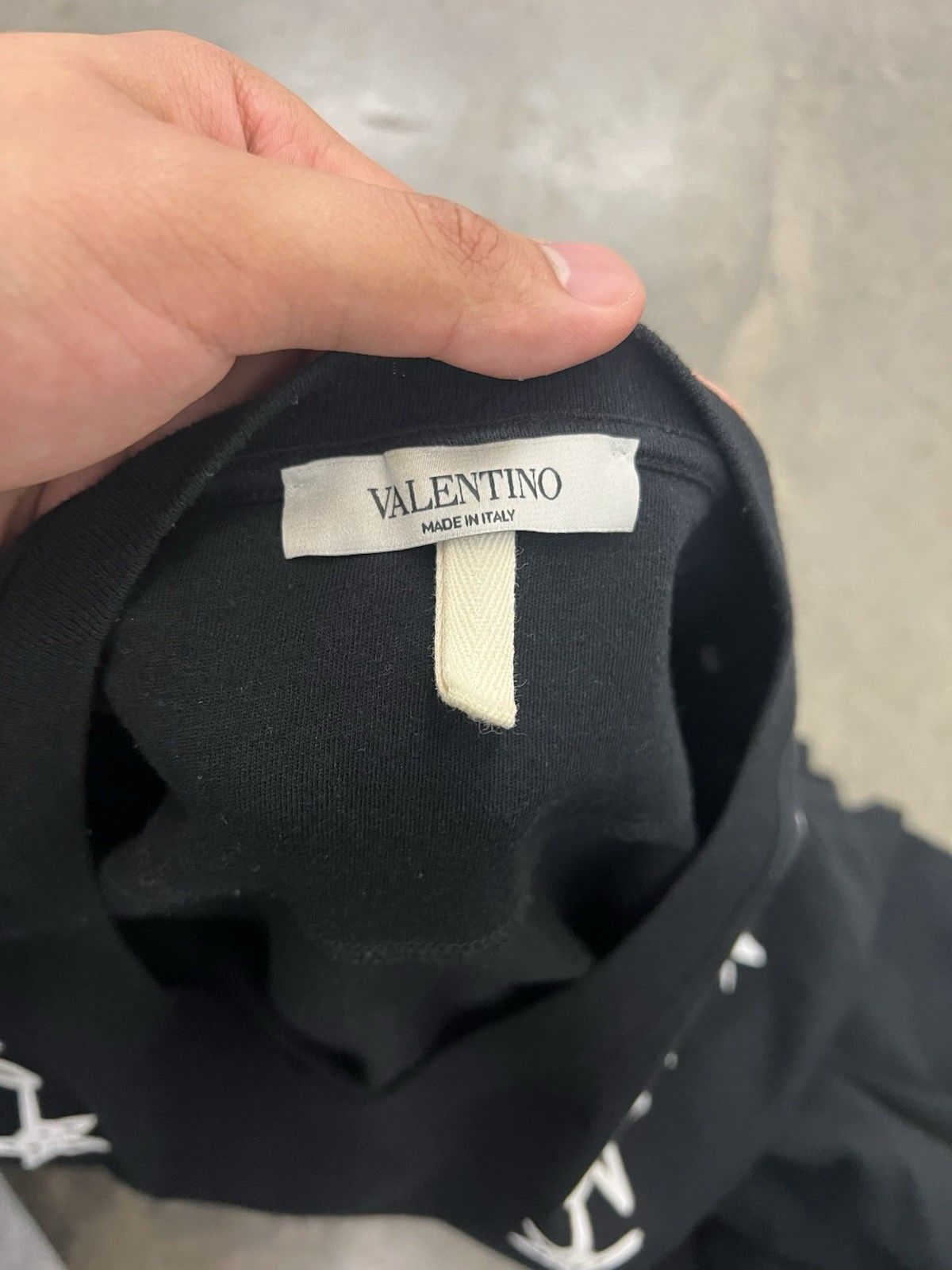 Valentino Valentino Men's Black Star Design Casual Shirt Size Large Size US L / EU 52-54 / 3 - 8 Thumbnail