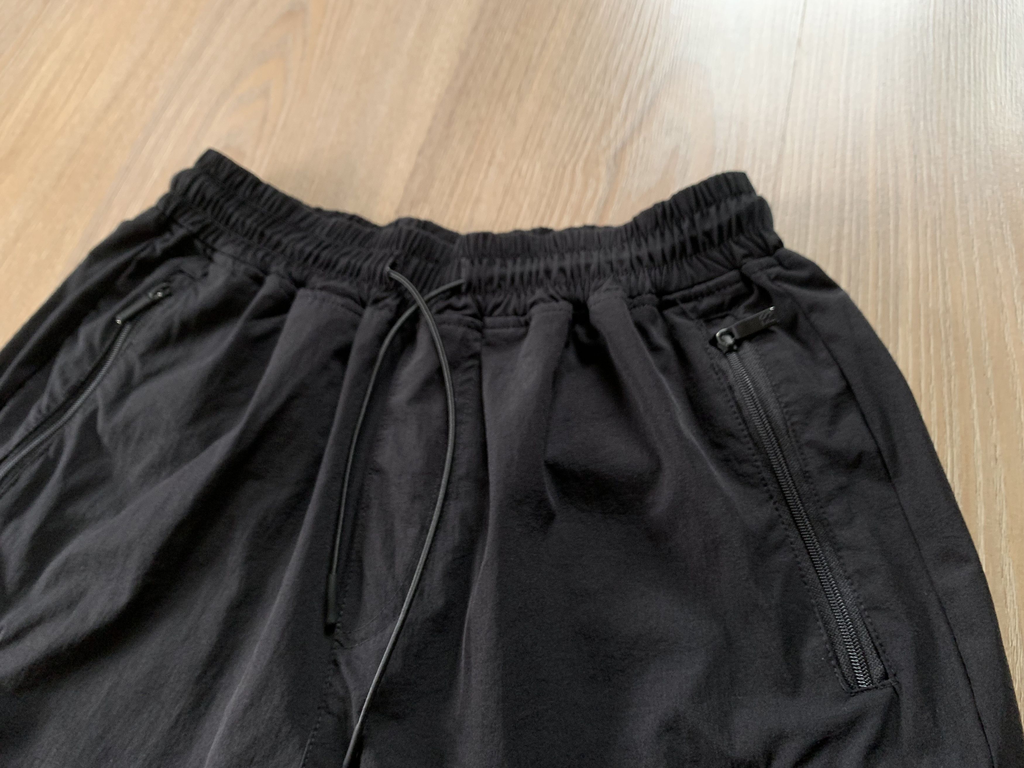 Other Faded Black Multi Pocket Shorts Size US 32 / EU 48 - 4 Thumbnail