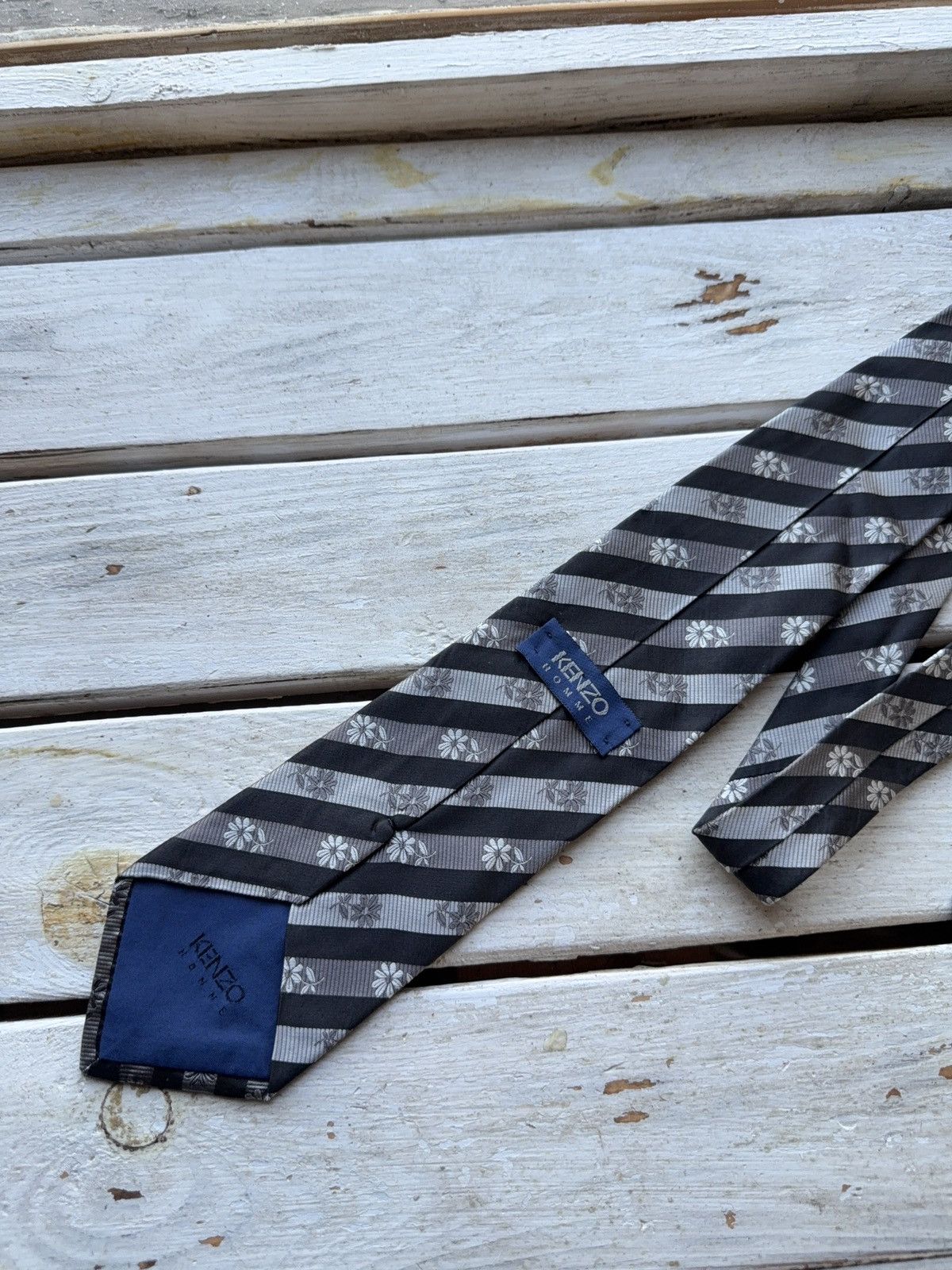 Designer × Kenzo Kenzo Homme Tie Black Gray Floral Stripe Made in Italy Silk Size ONE SIZE - 6 Thumbnail
