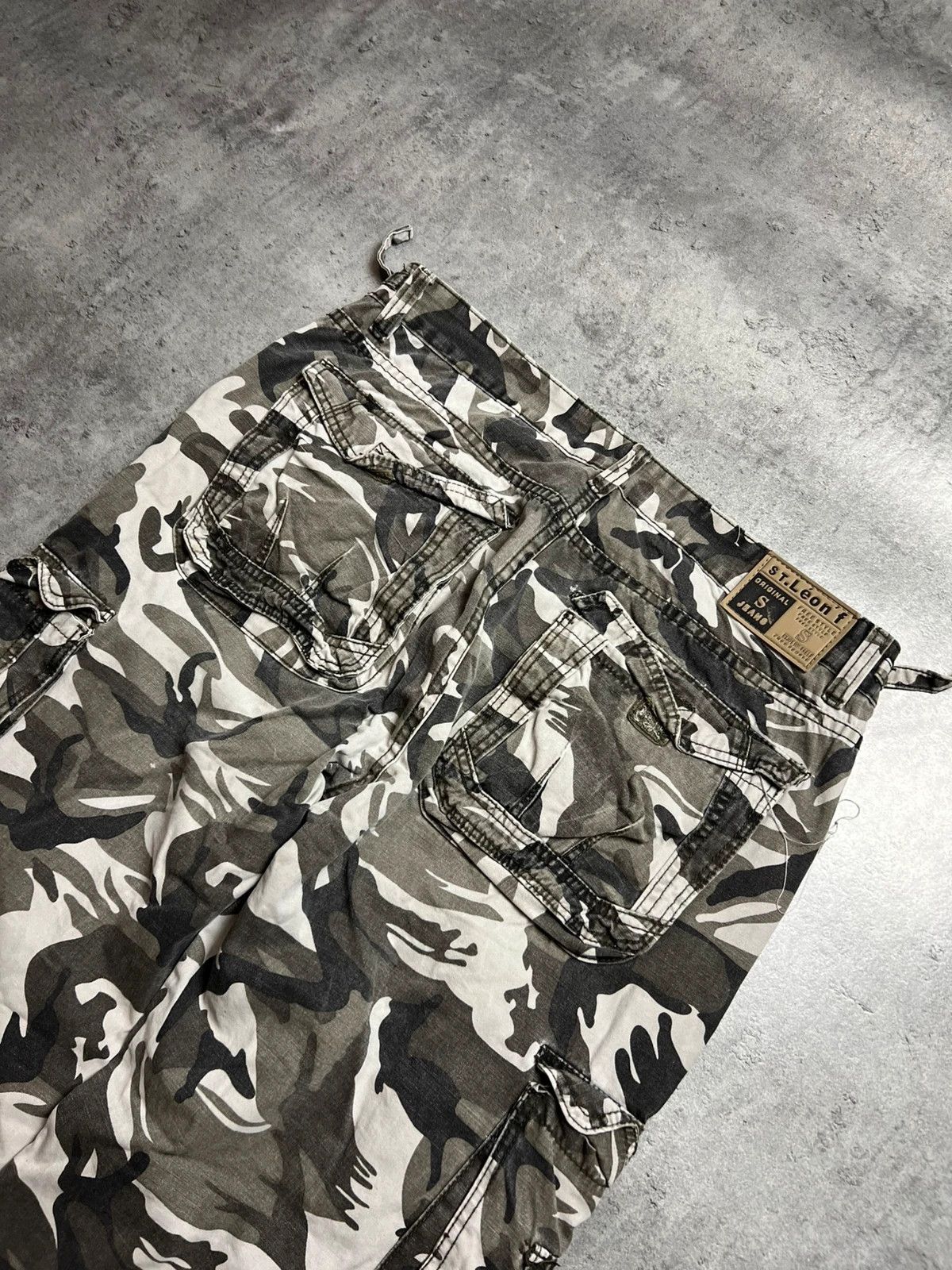 Vintage Camo military drain pants Size US 33 - 9 Thumbnail