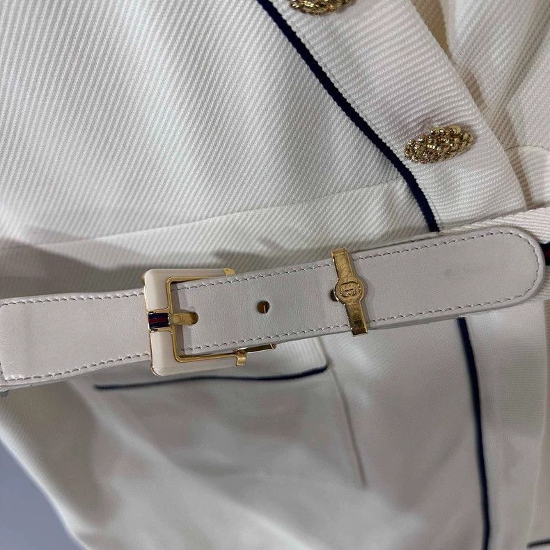 Gucci White Dress with Gold Buckle from Gucci-2505 Size S / US 4 / IT 40 - 5 Thumbnail