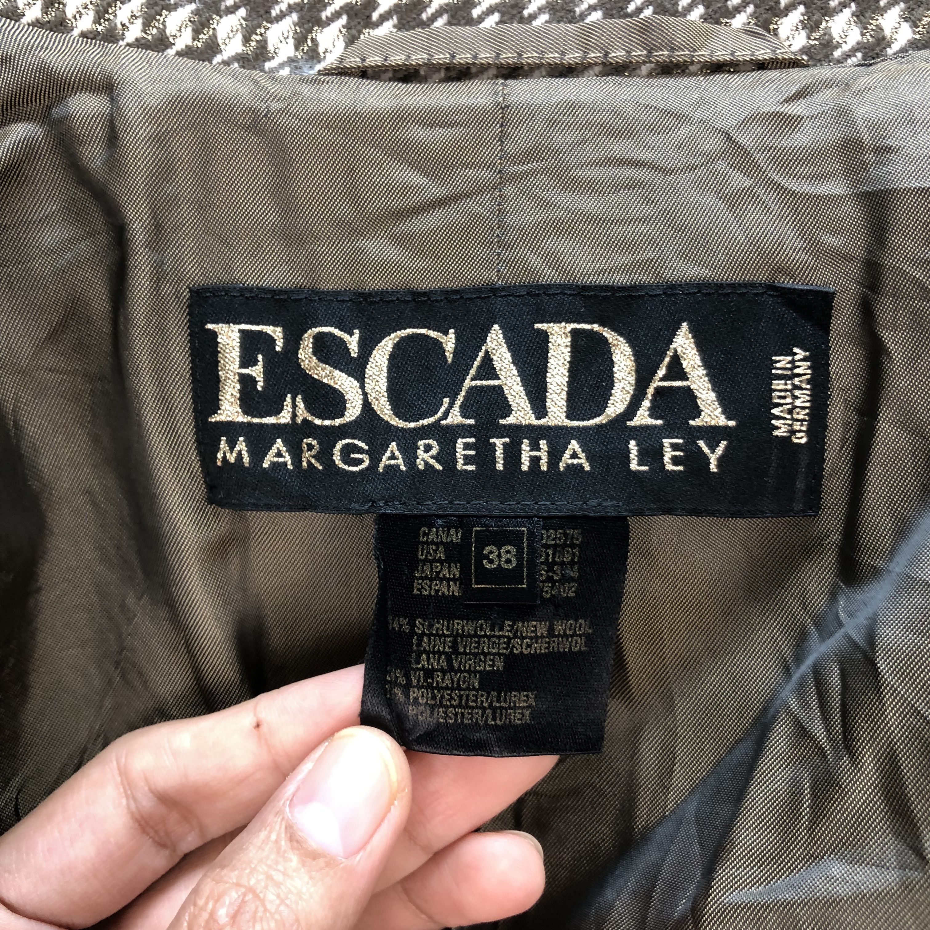 Escada ESCADA MARGARETHA LEY WOOL SUIT JACKET #7305-127 Size S / US 4 / IT 40 - 7 Thumbnail