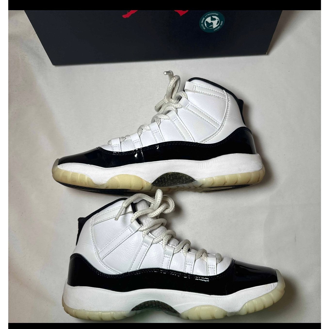 Jordan Brand × Nike Size 5.5 Air Jordan 11 Retro GS Gratitude / Defining Moments Size US 5.5 / EU 38 - 3 Thumbnail
