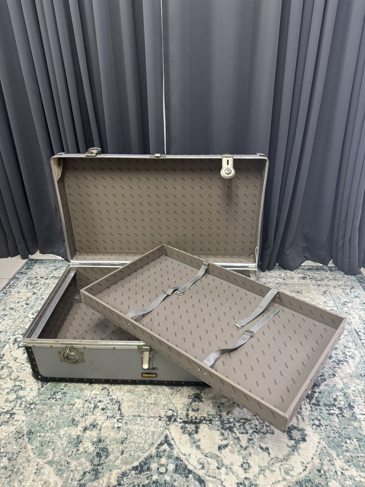Rimowa 1950s 2 WHEELERS GIGANTIC RIMOWA ALUMINIUM CASE TRAVEL BAG Size ONE SIZE - 2 Thumbnail