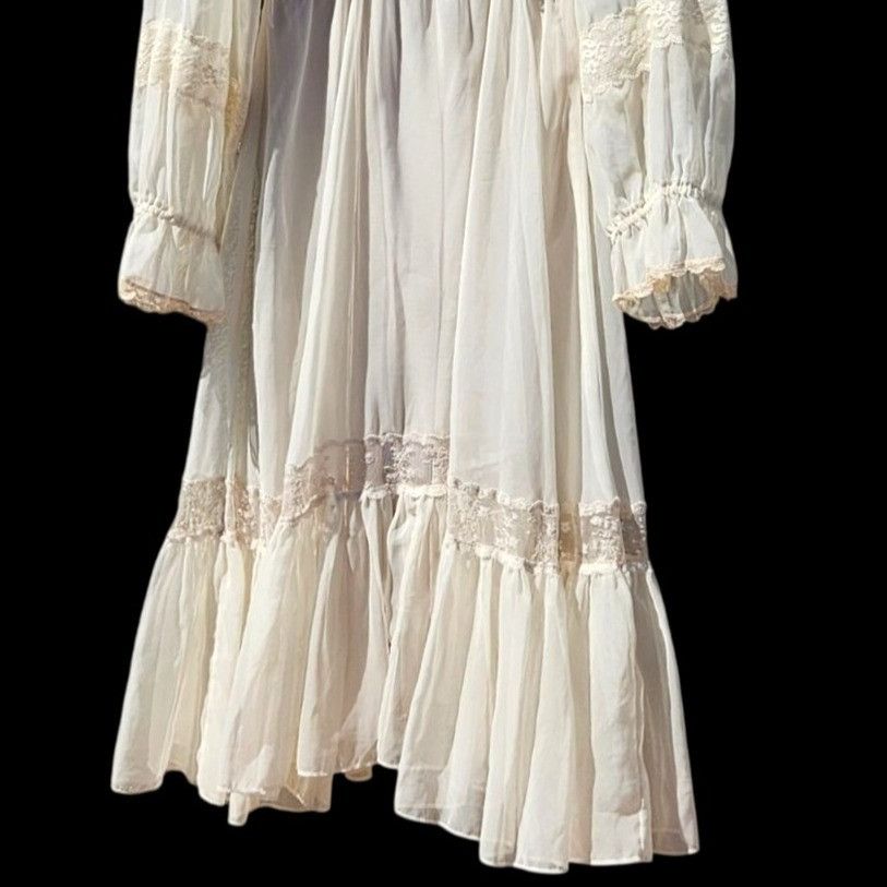 Casadei Vintage Casadei 80s Ivory Lace Beaded Prairie Fantasy Dress Size S / US 4 / IT 40 - 10 Thumbnail