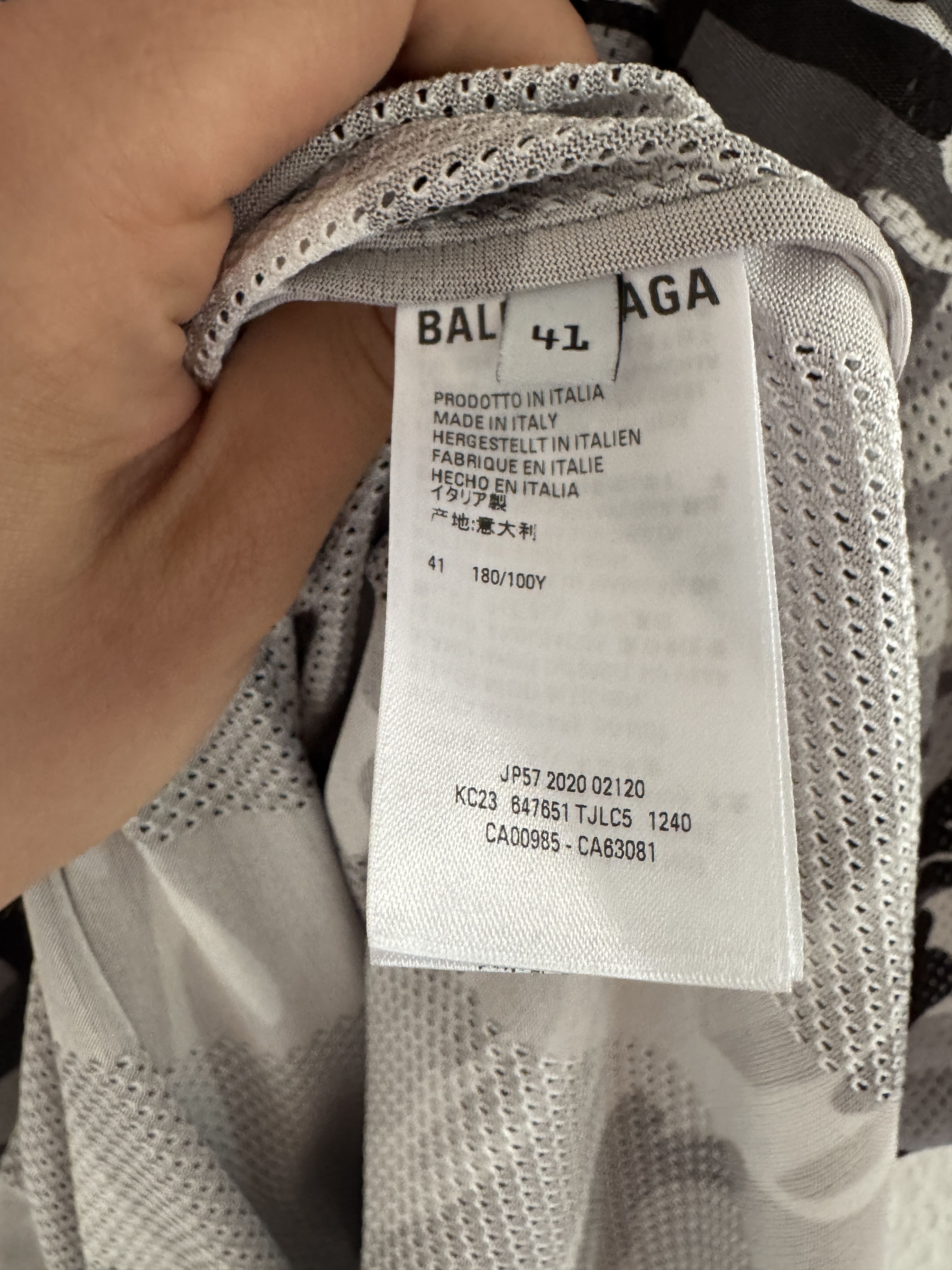 Balenciaga Oversized Camo Mesh Vacation Shirt Size US XL / EU 56 / 4 - 8 Thumbnail