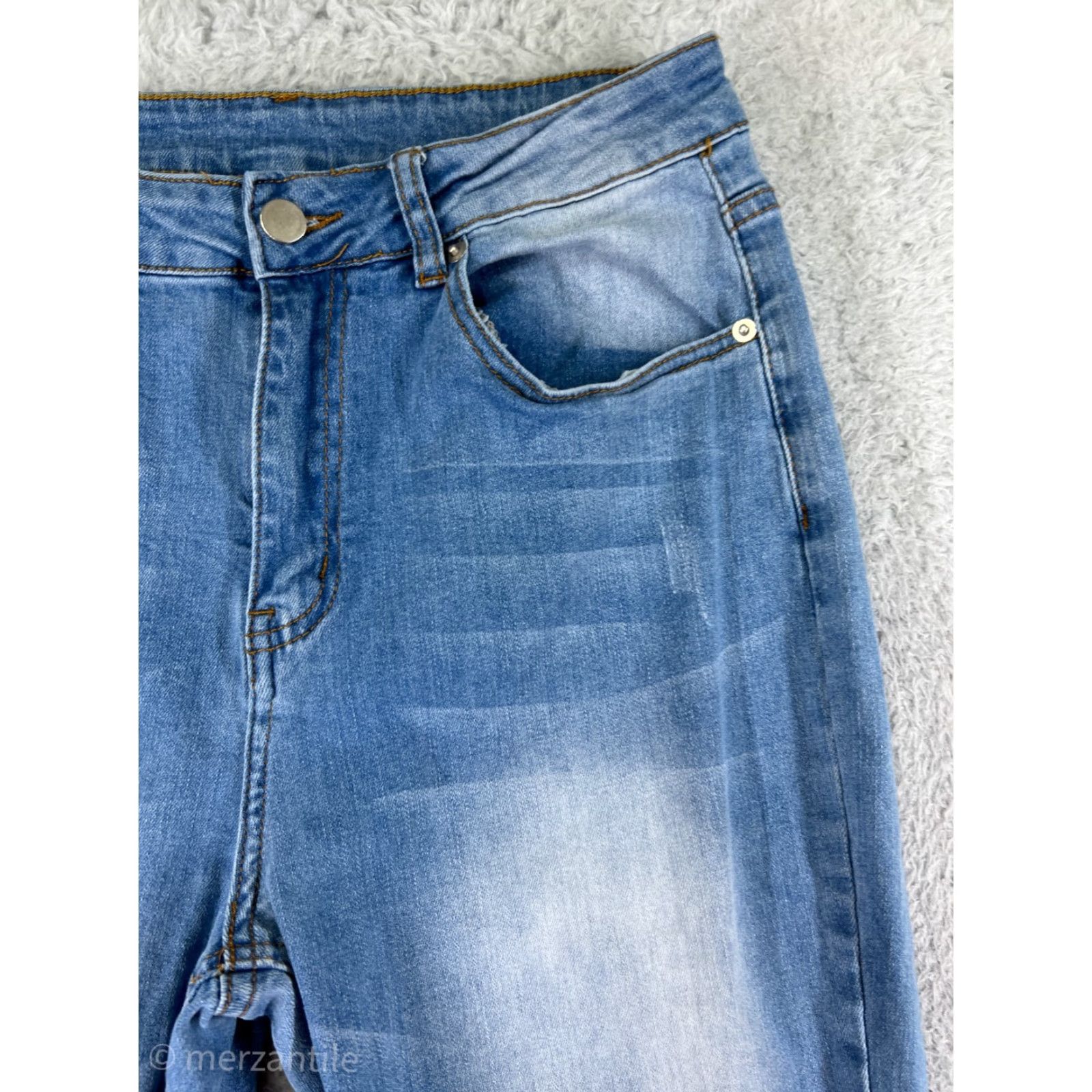 Old Navy Old Navy Flared Jeans Womens Large Blue Denim Distressed Light Wash 100% Cotton Size 36" / US 14 / IT 50 - 7 Thumbnail