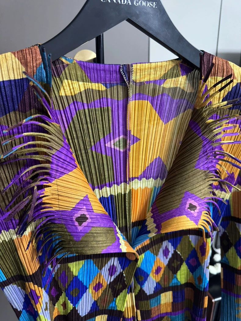 Issey Miyake Issey Miyake size:3 Yellow and purple geometric diamond-sh Size XS / US 0-2 / IT 36-38 - 2 Thumbnail